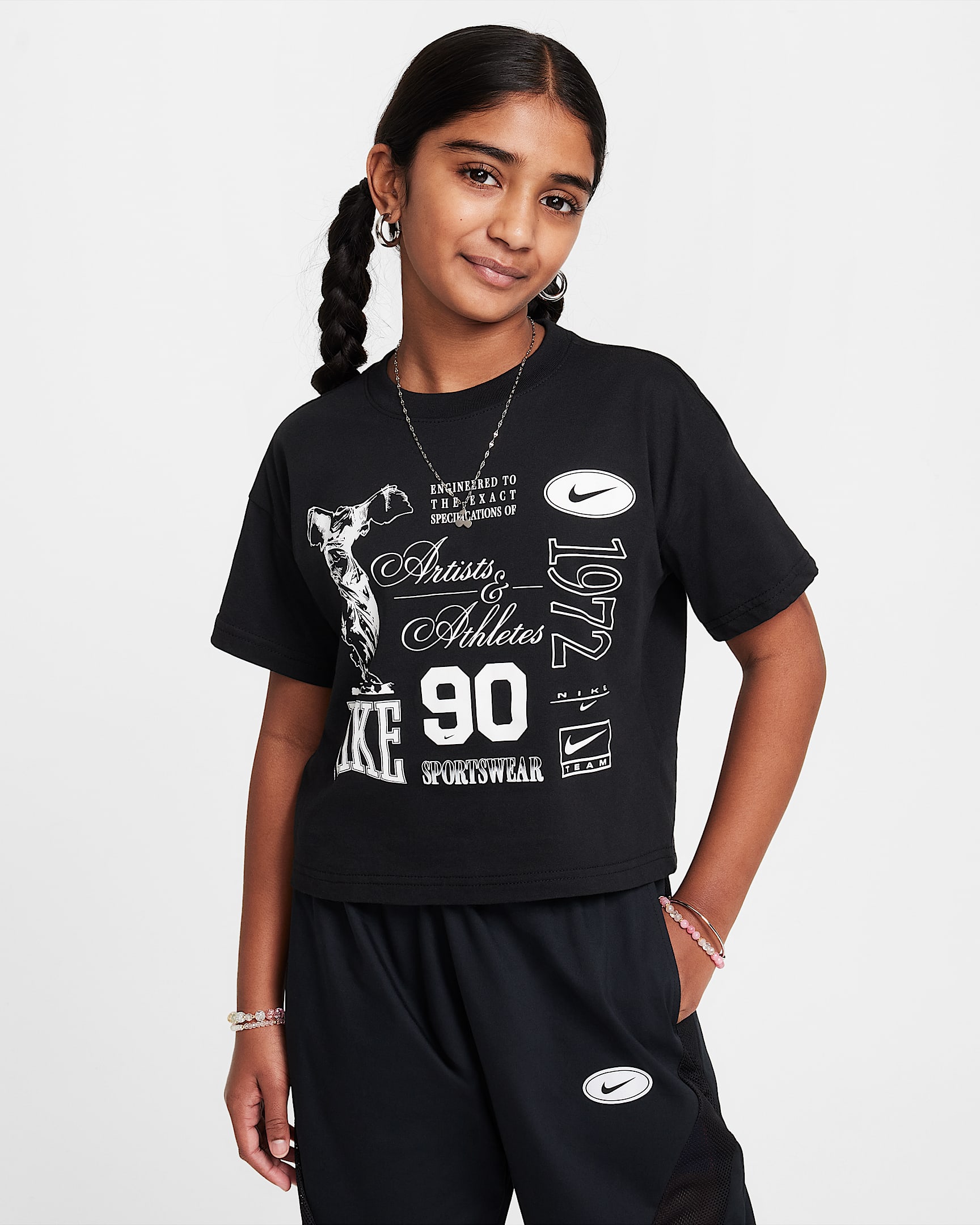 Nike Sportswear 复古学院风大童(女孩)T恤 - 黑