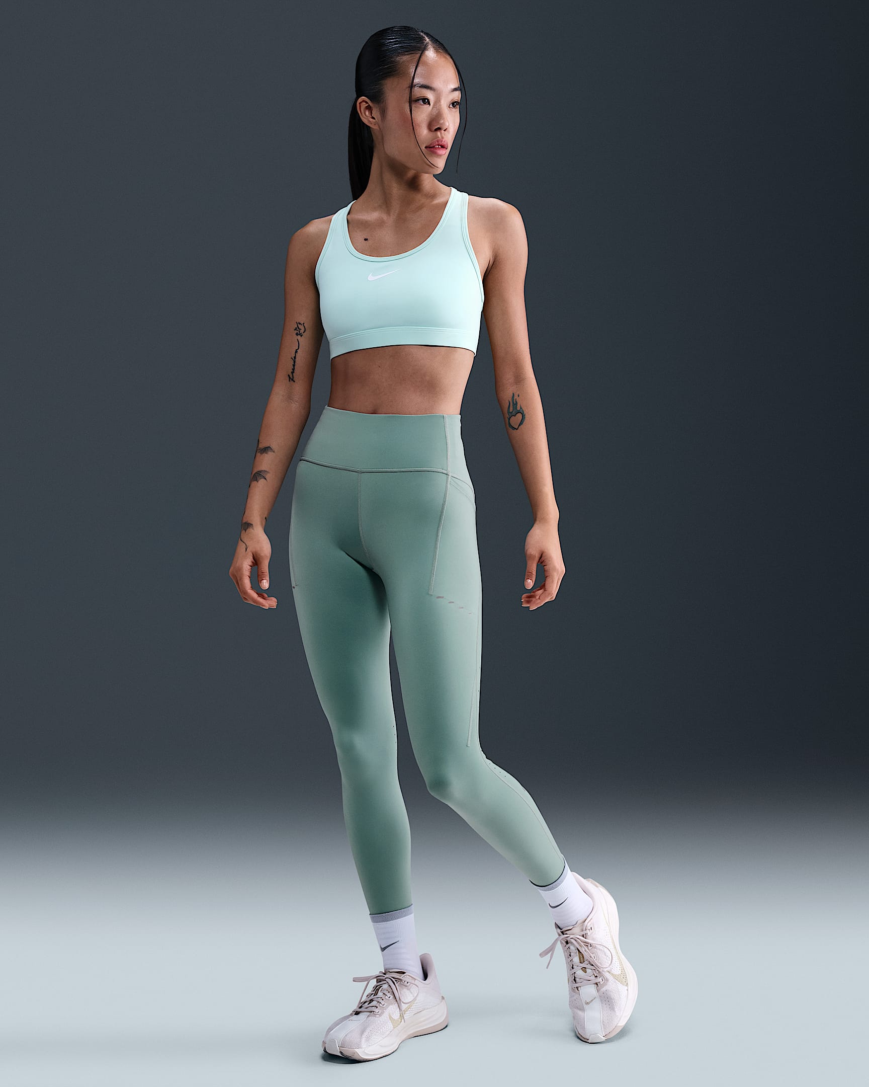 Nike Swift 女子速干高腰口袋跑步九分紧身裤 - 大炮灰