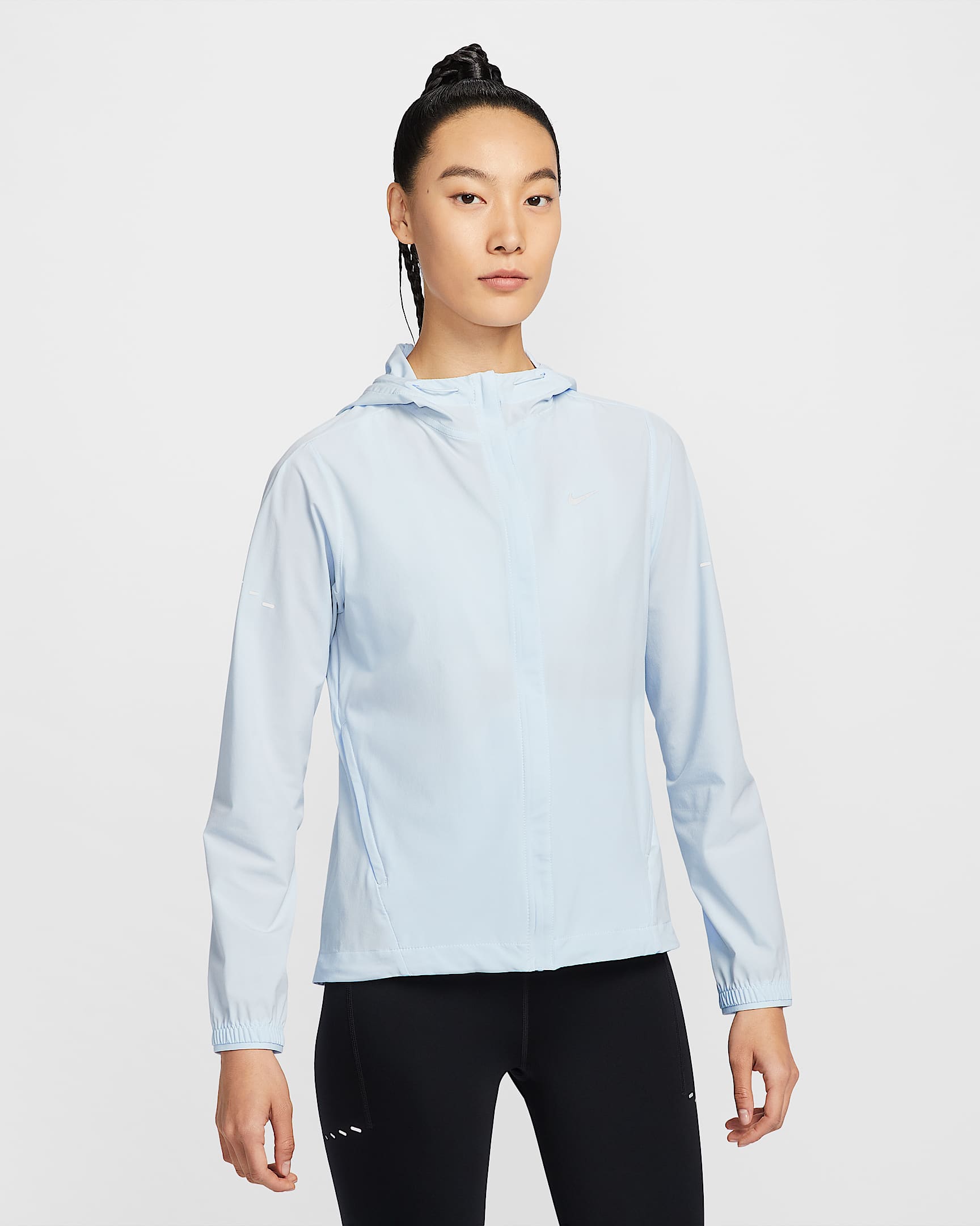 Nike Swift Repel 女子拒水可收纳跑步夹克防晒衣 - 紫蓝