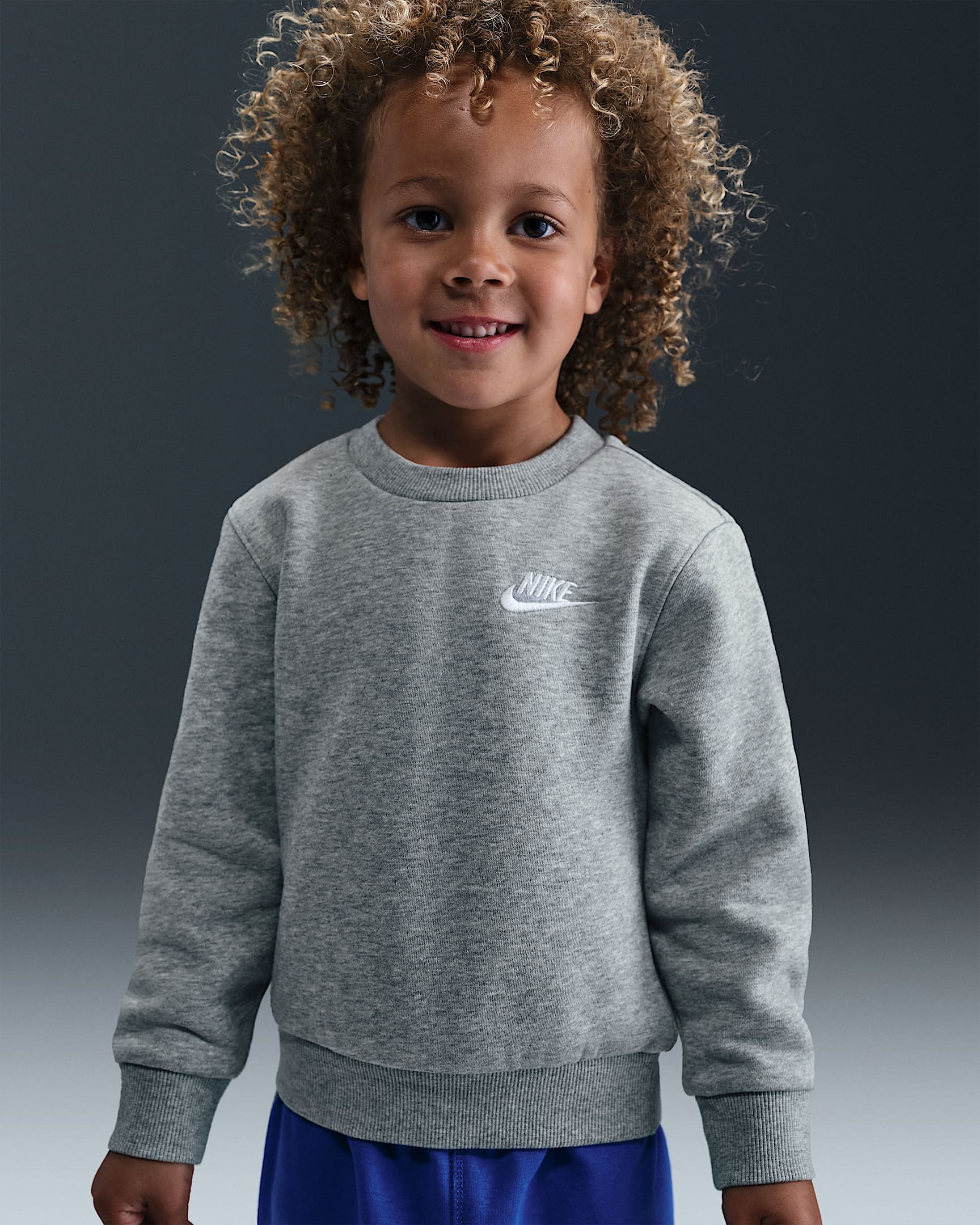 Nike Sportswear Mini Me 婴童校园风加绒圆领上衣 - 调色暗灰
