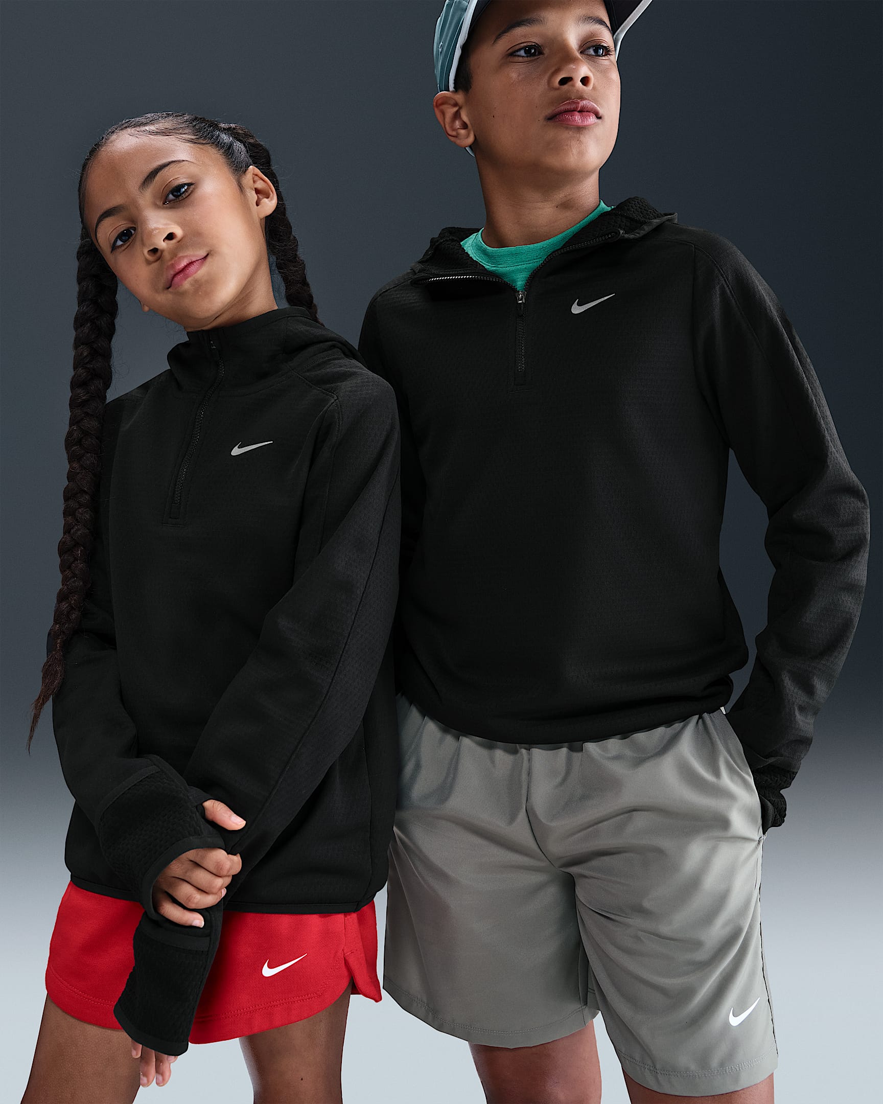 Nike Therma-FIT 大童加绒上衣 - 黑/黑