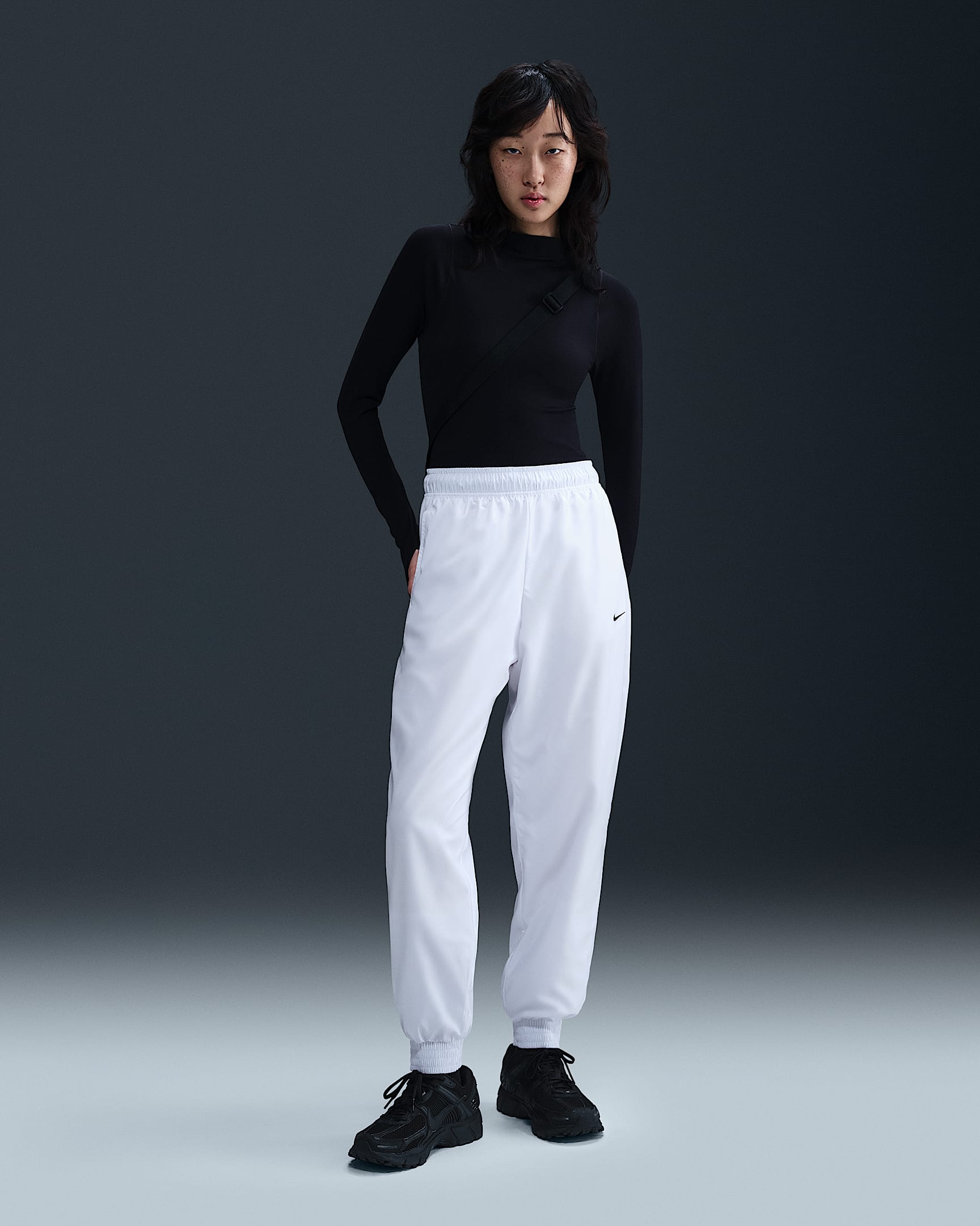 Nike Sportswear Classic Wovens 女子防晒中腰宽松长裤 - 白色/黑