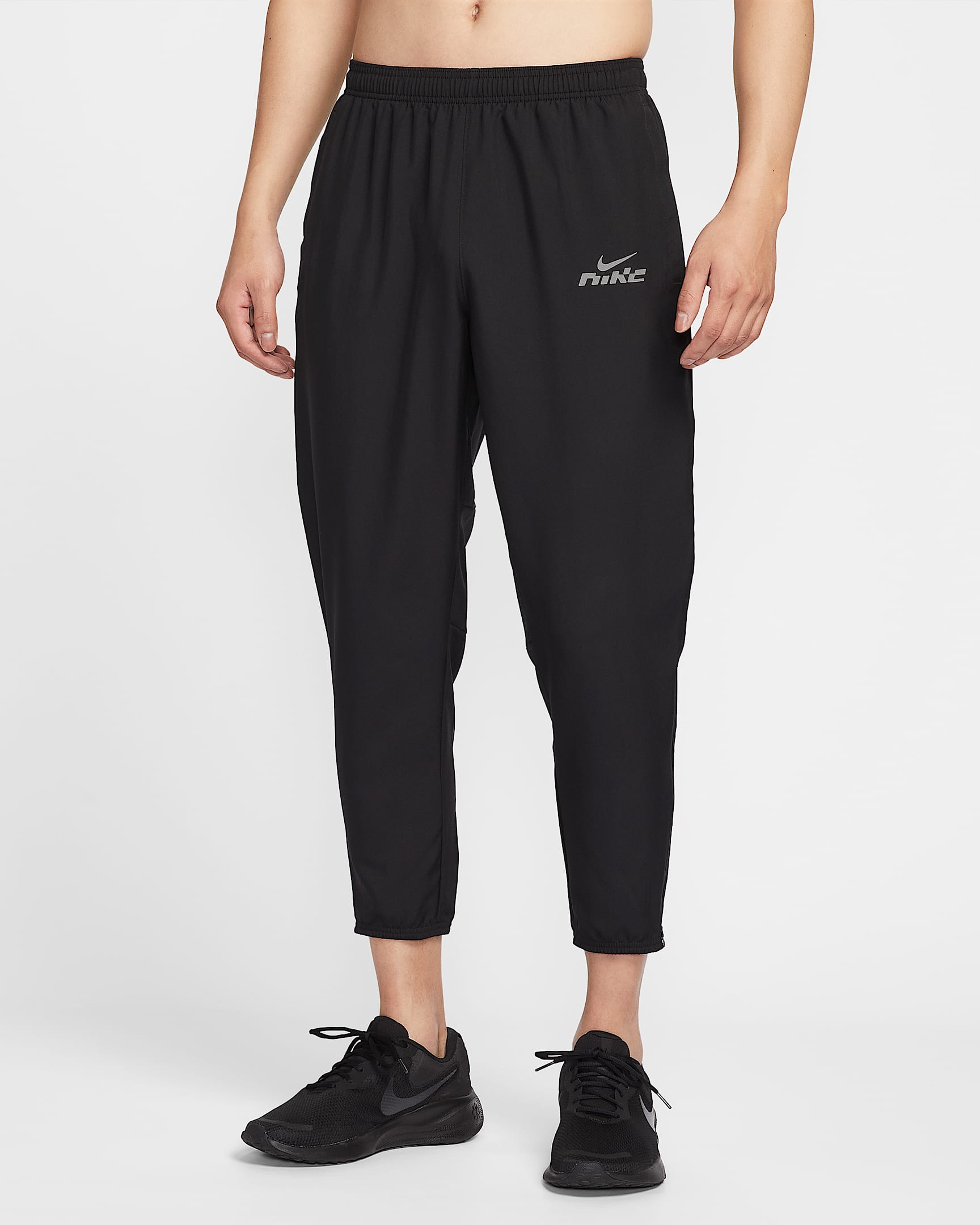 Nike Challenger Flash Dri-FIT 男子速干梭织跑步长裤 - 黑