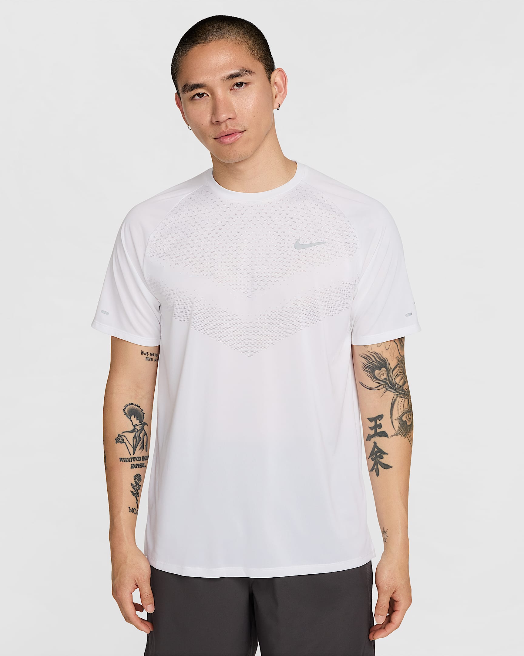 Nike Stride Dri-FIT ADV 男子速干短袖跑步上衣 - 白色