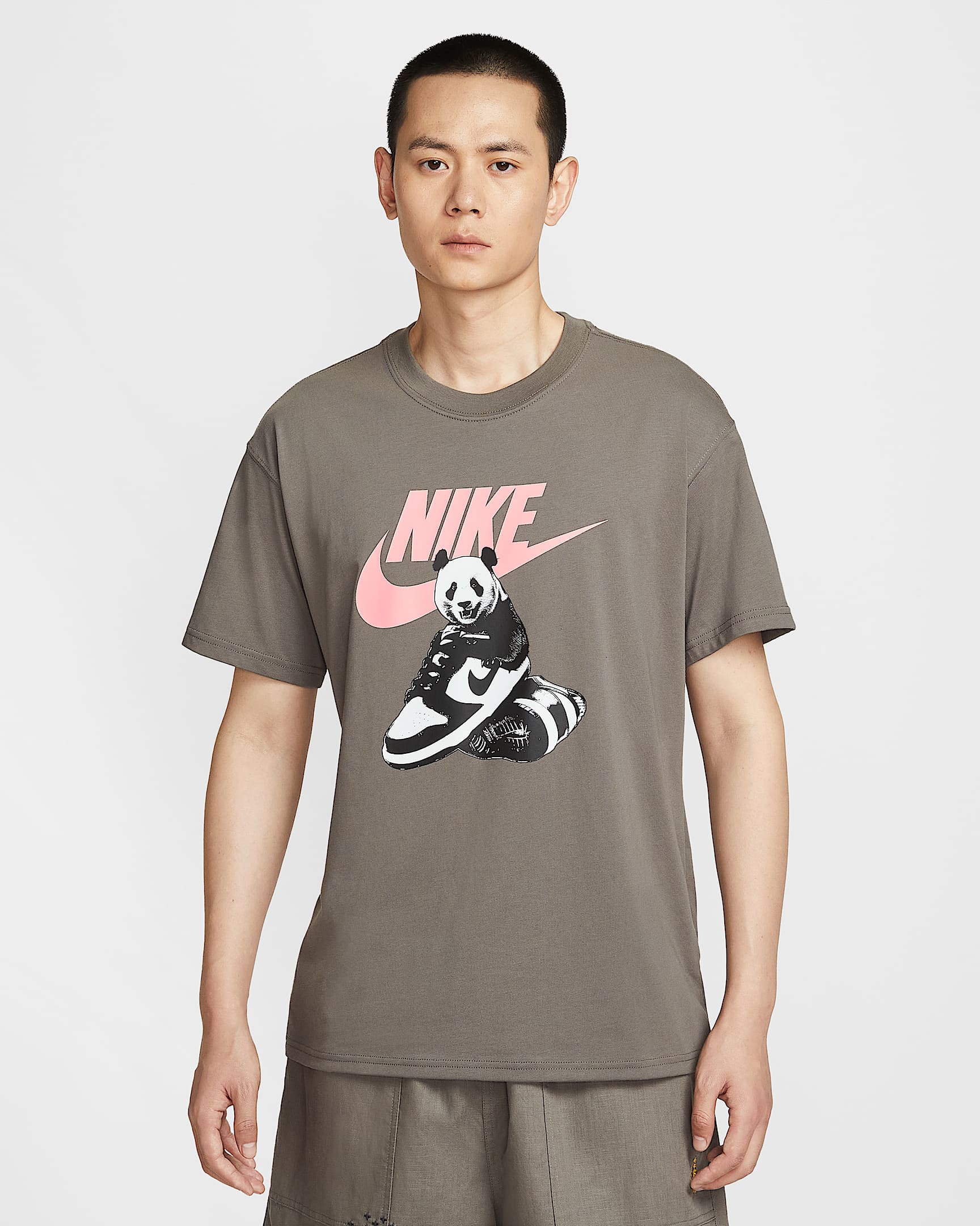 Nike Sportswear 男子T恤 - 洞穴石色