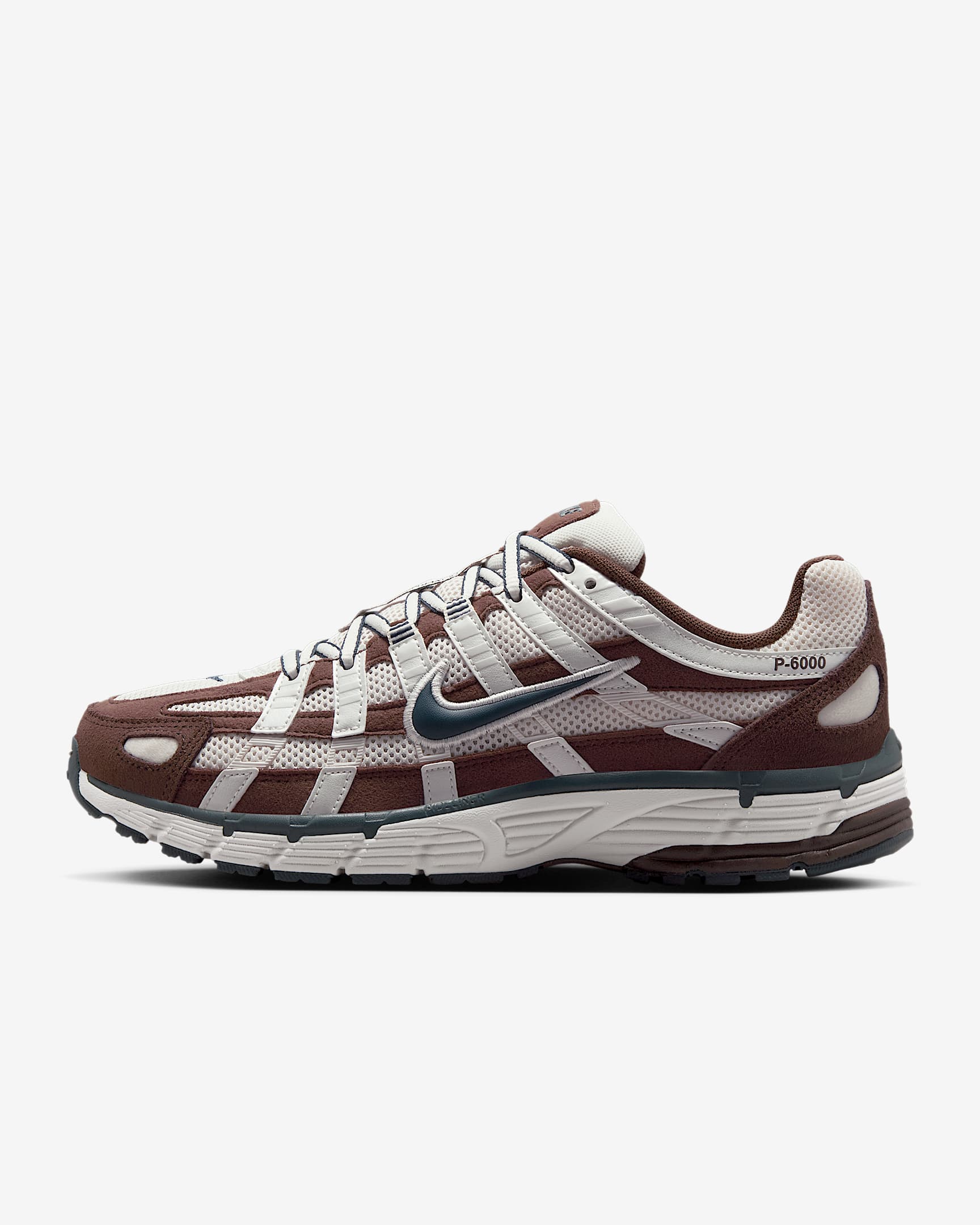 Nike P-6000 女子运动鞋 - 幻影灰白/巴洛克棕/金属山峰白/军械深海蓝