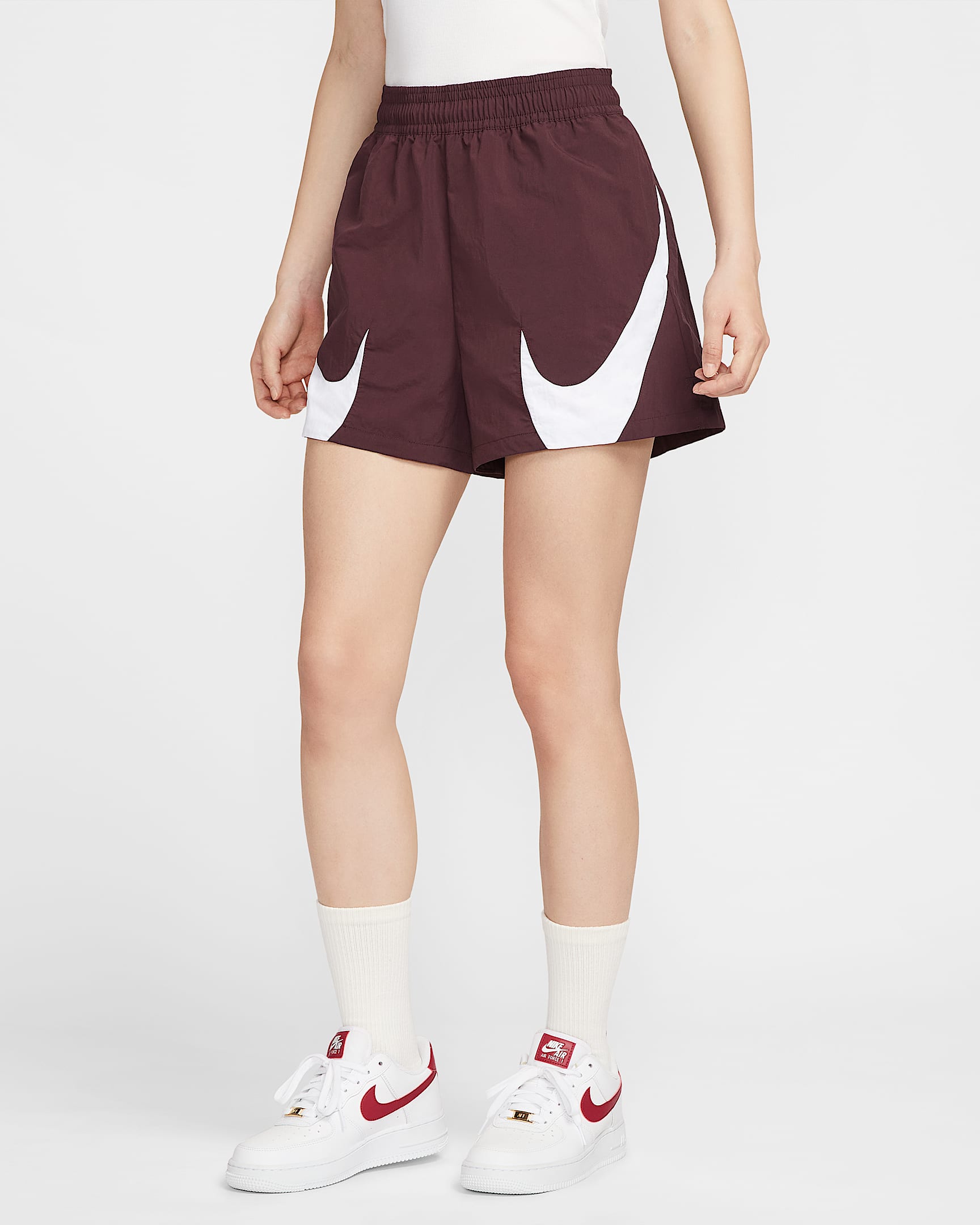 Nike Sportswear 女子中腰短裤 - 鲜亮勃艮第酒红/白色