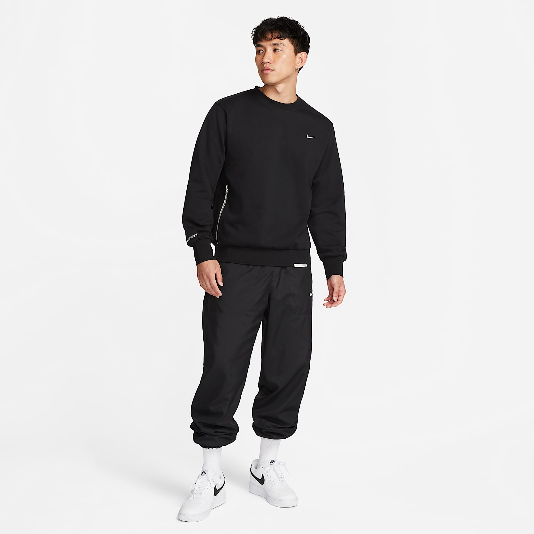 Nike Dri-FIT Standard Issue 男子速干篮球圆领上衣 - 黑/淡象牙白