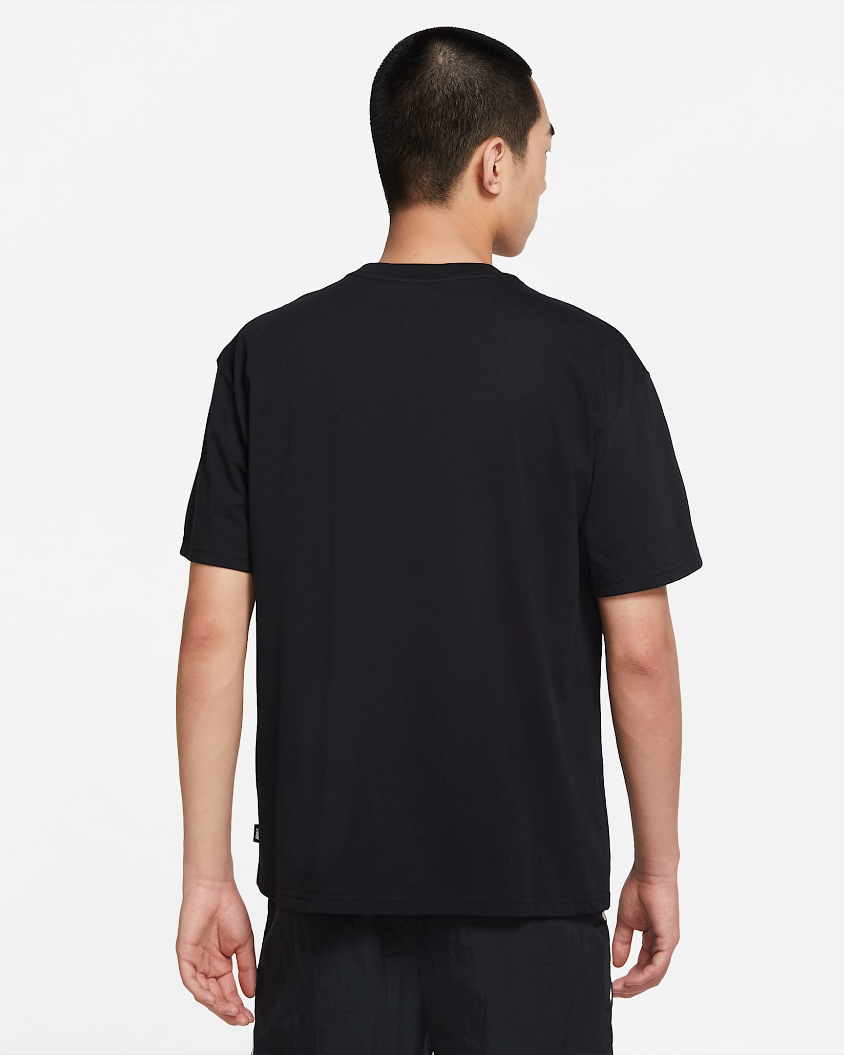 Nike Sportswear 男子T恤 - 黑