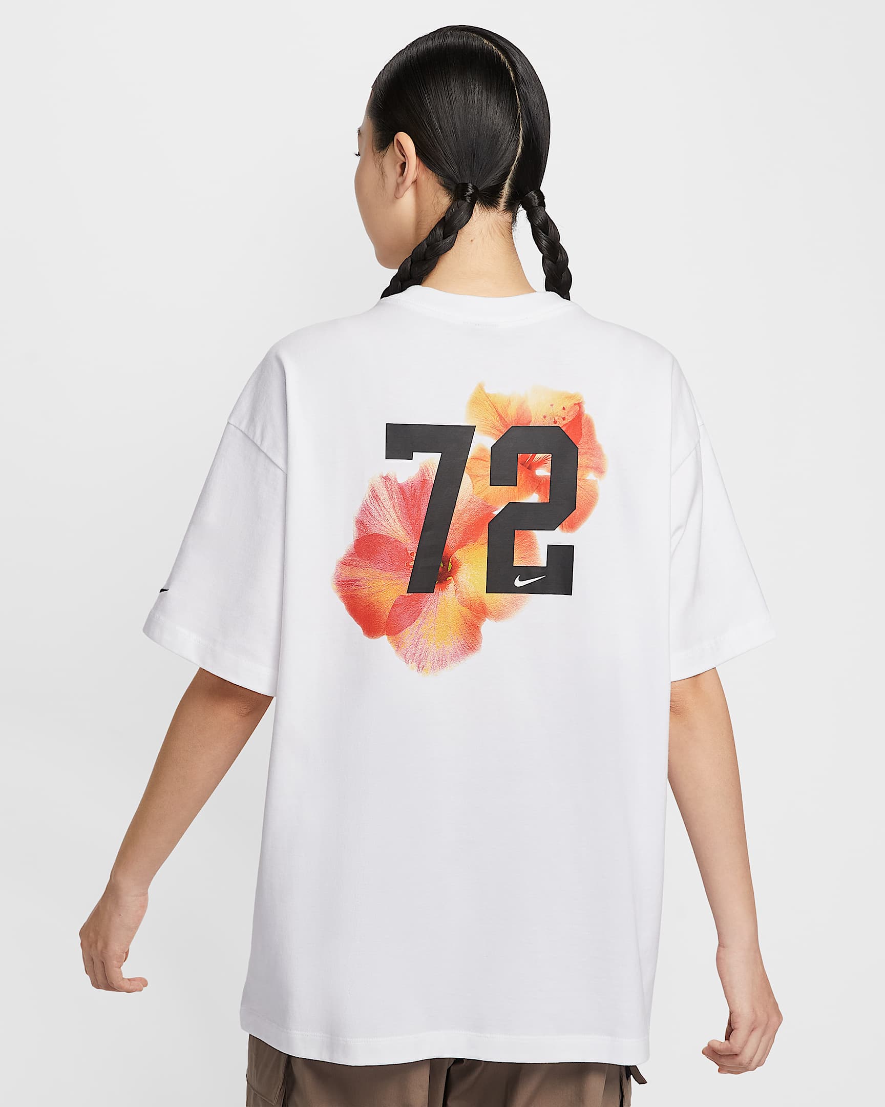 Nike Sportswear 女子 Oversize 风印花T恤 - 白色