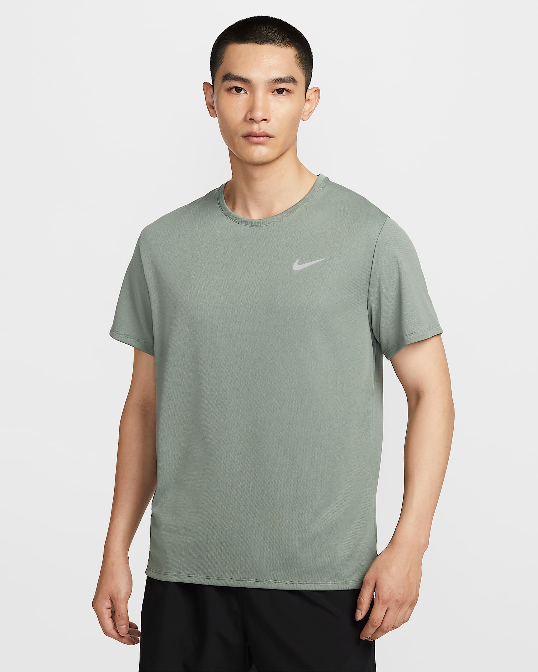 Nike Dri-FIT UV Miler 男子透气防晒速干短袖跑步上衣 - 土绿