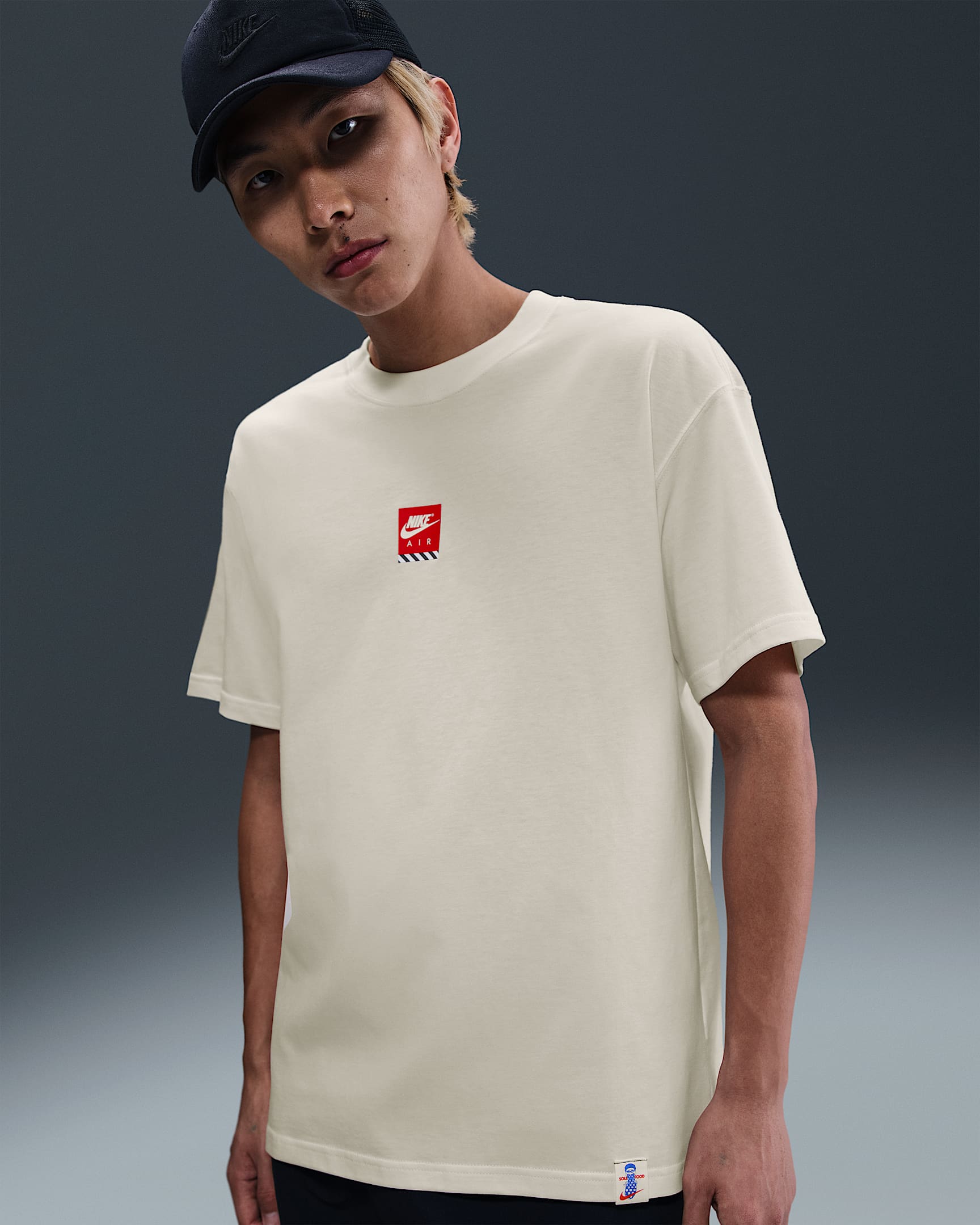 Nike Sportswear 男子T恤 - 帆白