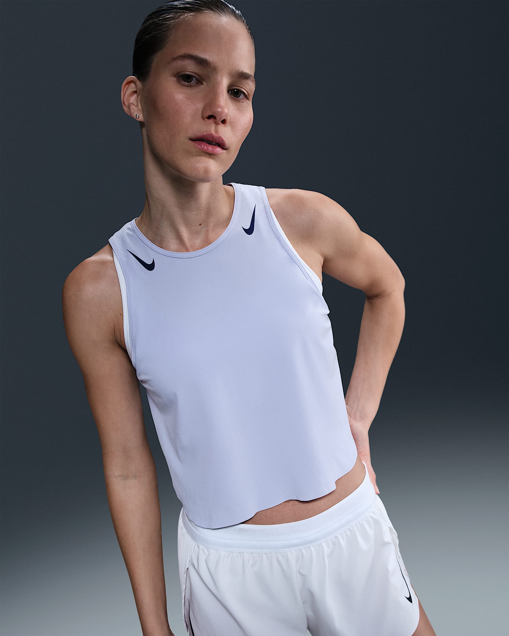 Nike AeroSwift Dri-FIT ADV 女子速干短款跑步背心 - 幻影/空间蓝