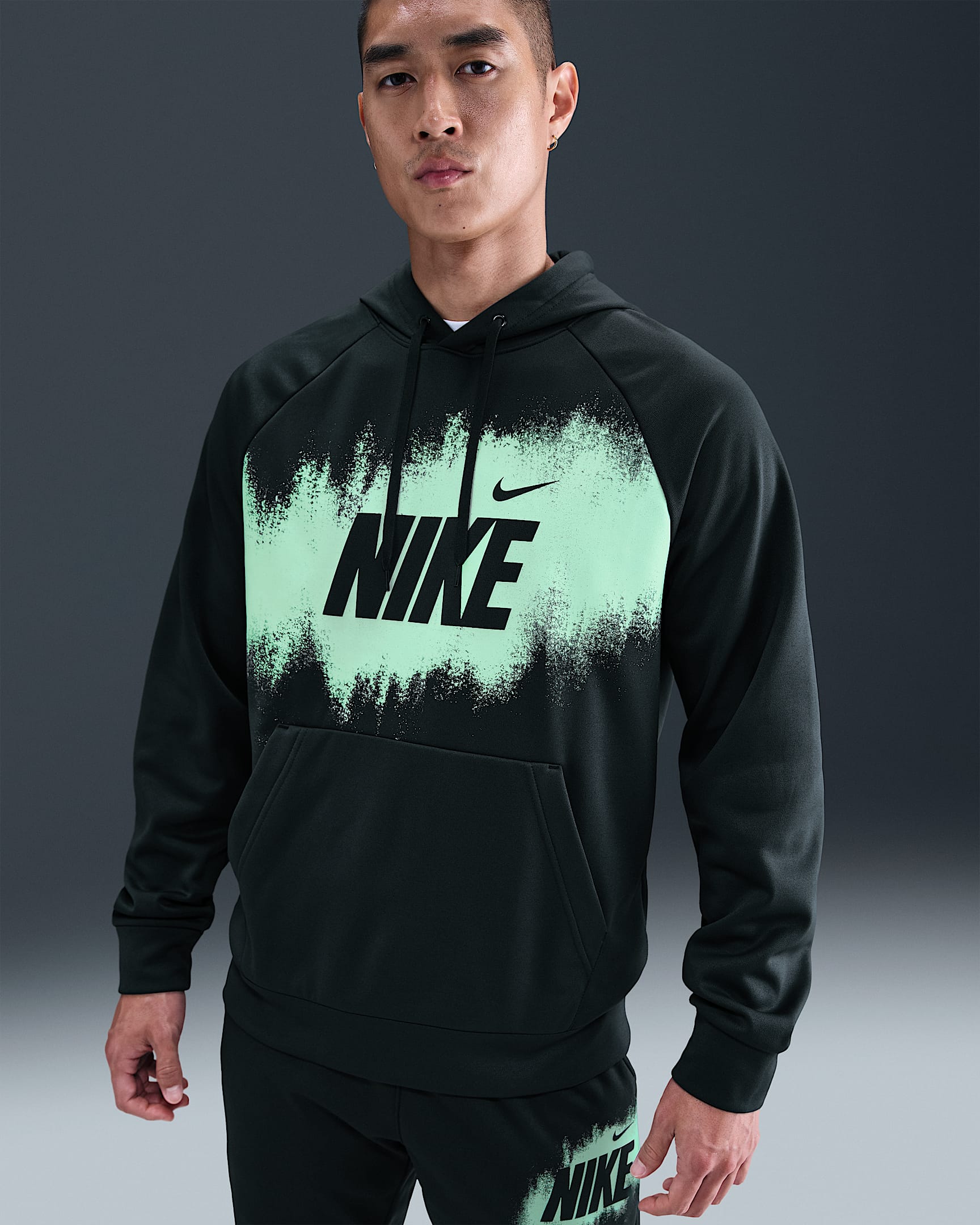 Nike Therma-FIT 男子加绒连帽衫 - 海藻绿