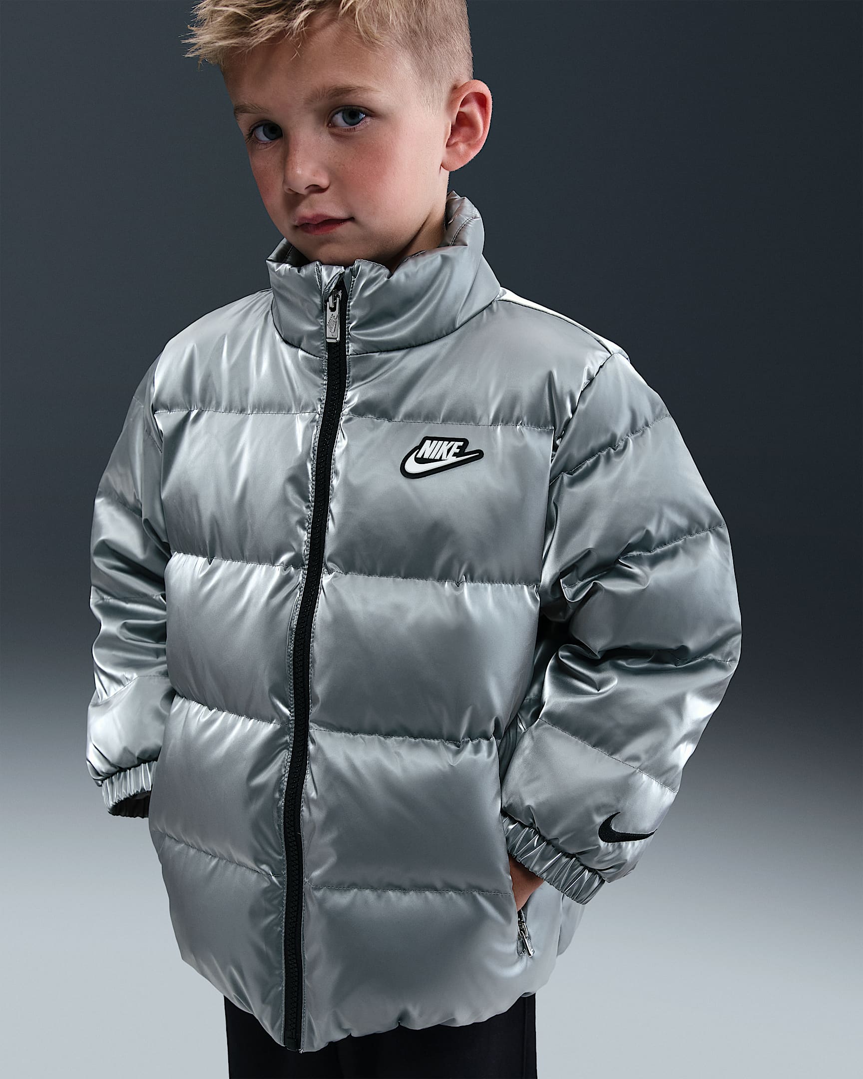 Nike 幼童羽绒无帽夹克 - 金属银