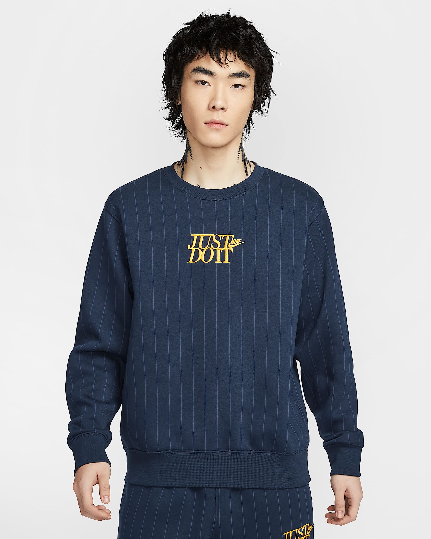 Nike Club 男子加绒圆领上衣 - 黑曜石色/大学金