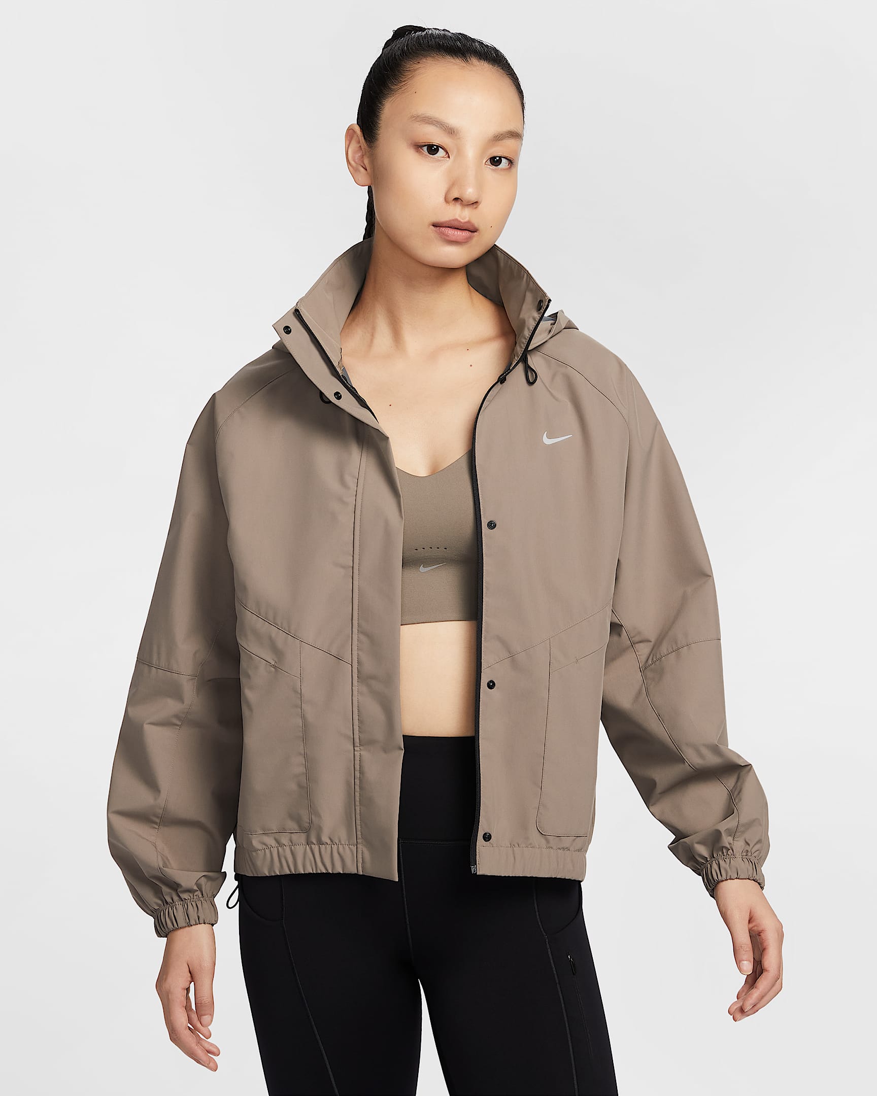 Nike Storm-FIT Swift 女子防风拒水跑步夹克 - 貂棕/黑