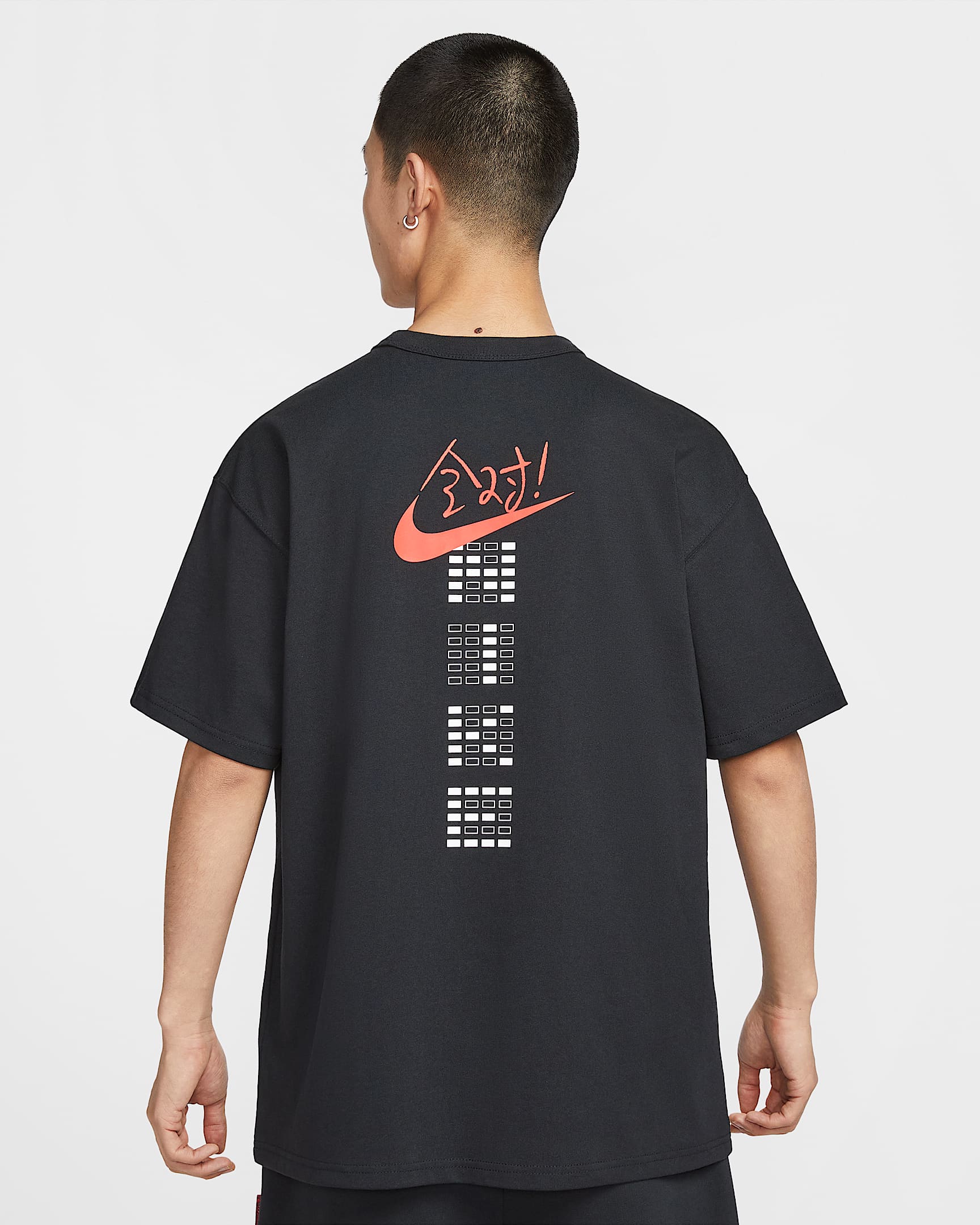 Nike Sportswear 男子满分T恤 - 黑