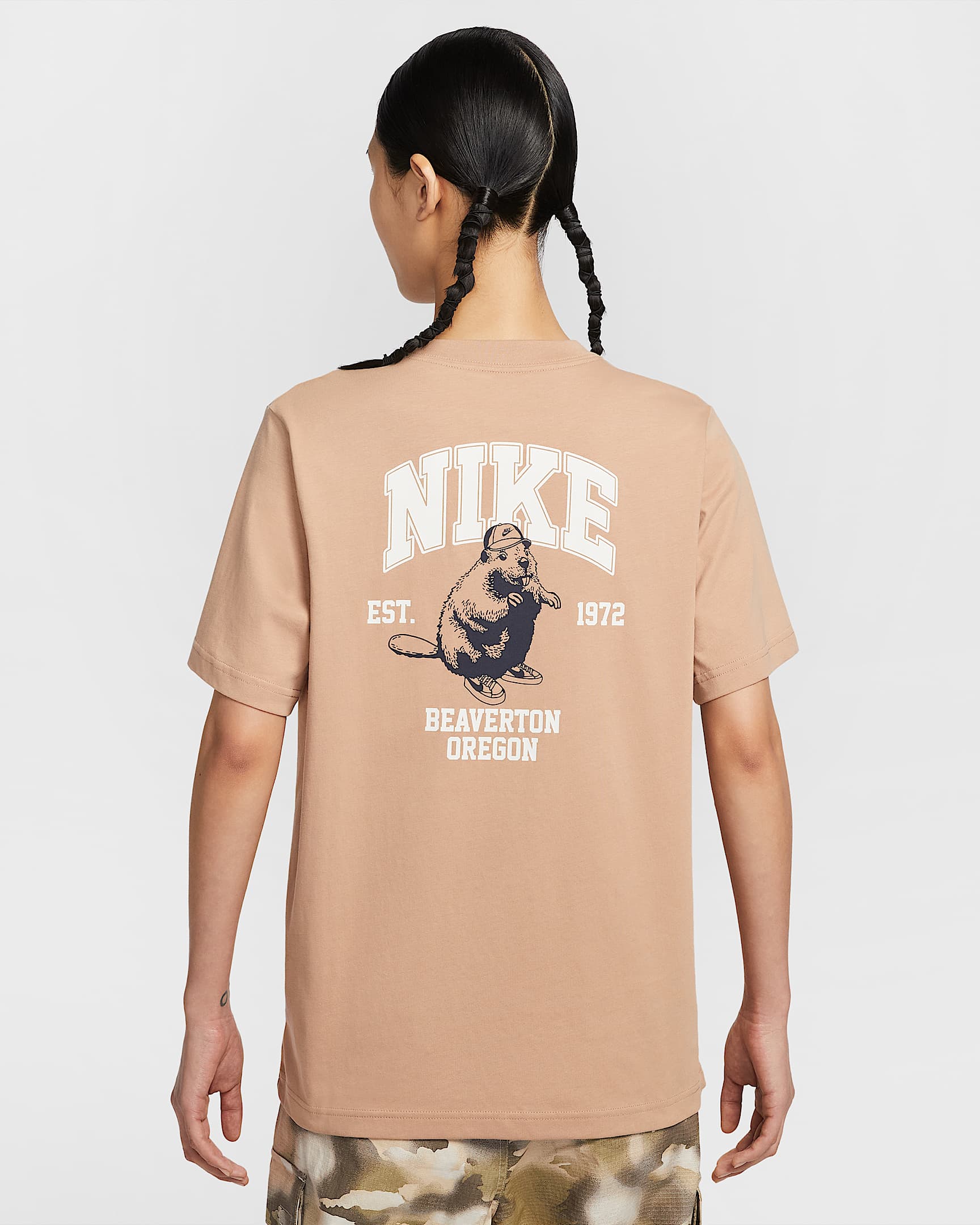 Nike Sportswear 女子T恤 - 麻黄