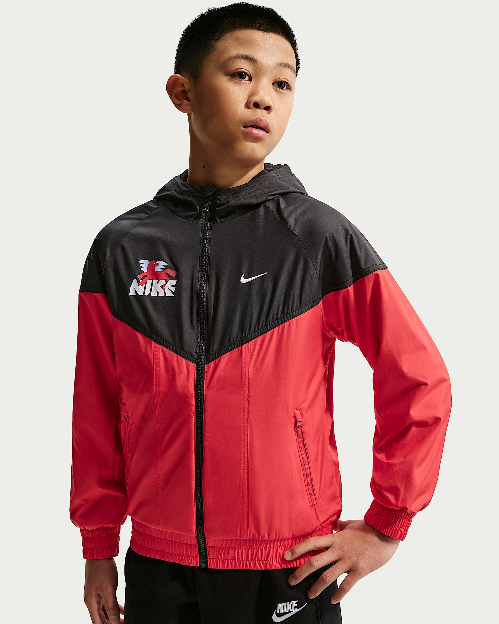 Nike Sportswear Windrunner 马年限定脱缰系列新年款大童拒水加绒拼接里料连帽夹克 - 大学红