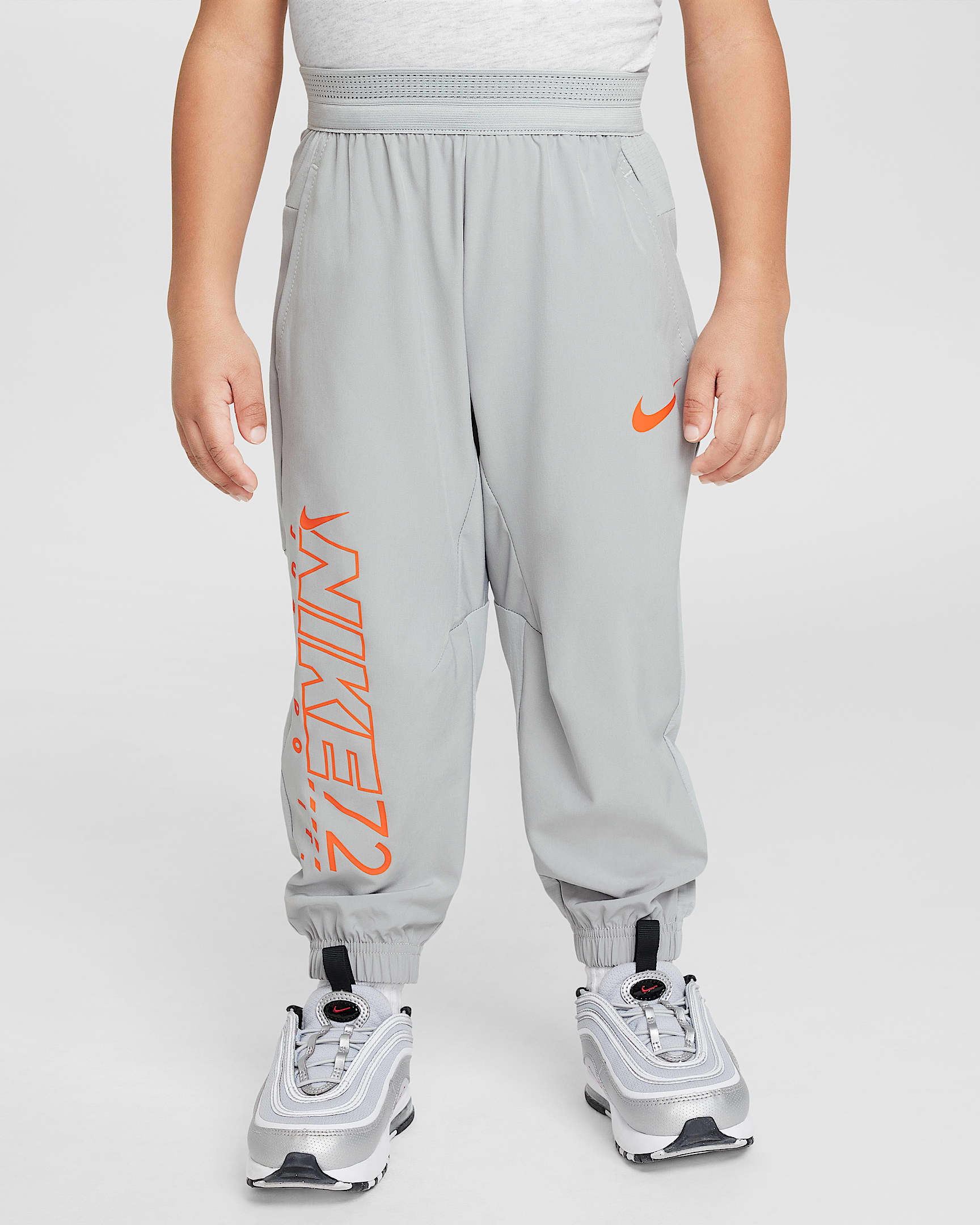 Nike Rhythm Dri-FIT 婴童速干梭织长裤 - 浅烟灰