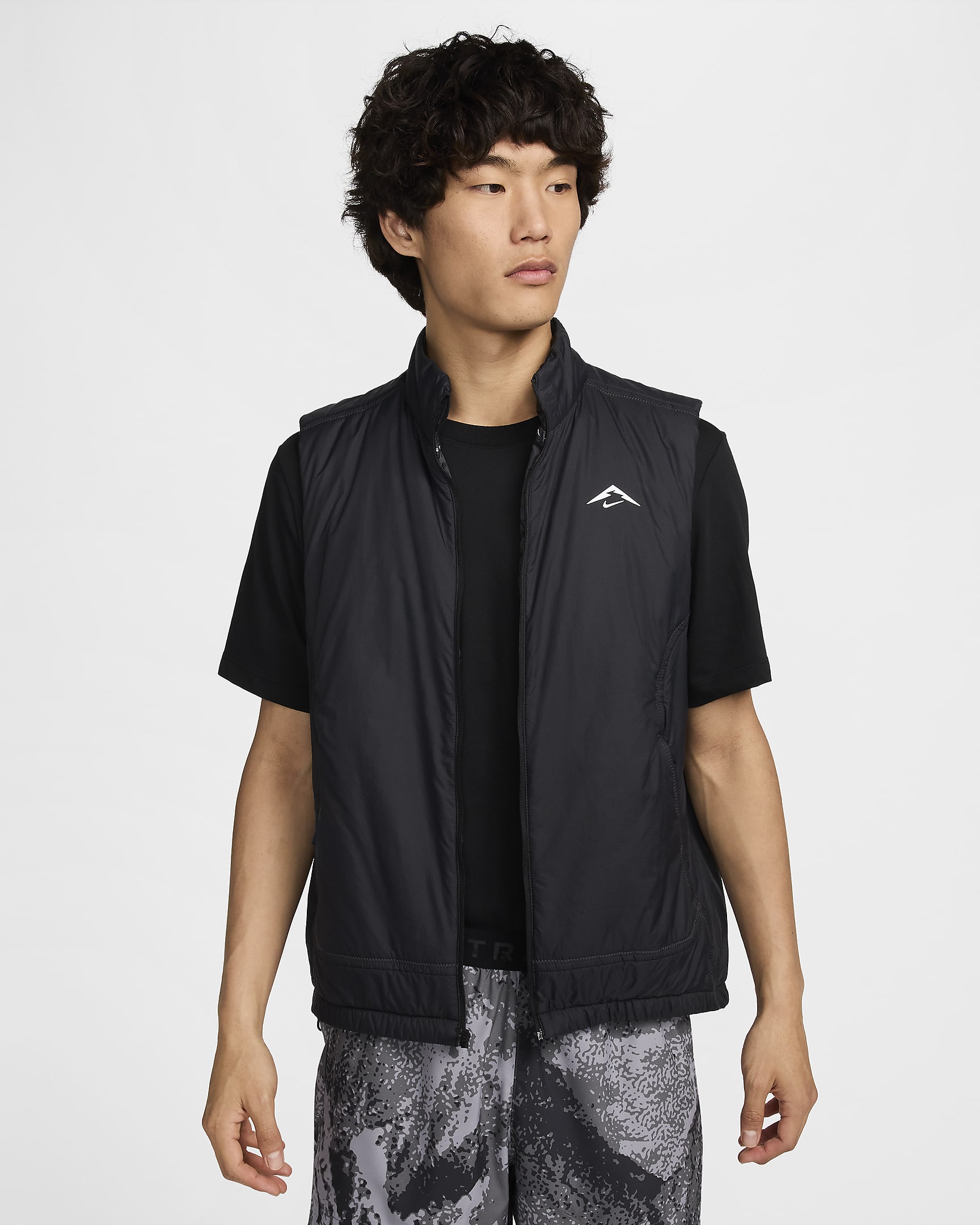 Nike Trail PrimaLoft® Therma-FIT 男子越野跑步马甲 - 黑/山峰白