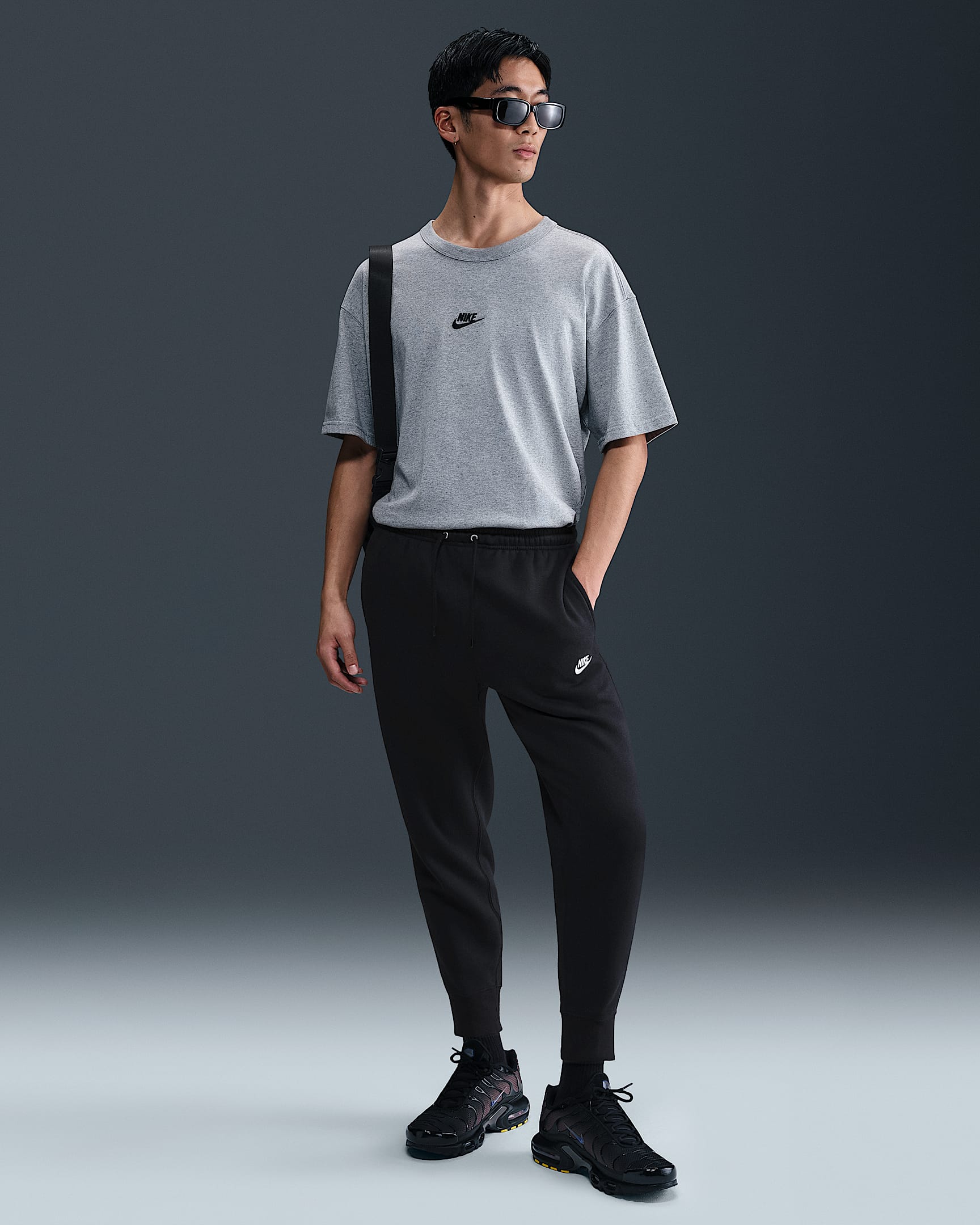 Nike Club 男子加绒长裤 - 黑/黑/白色