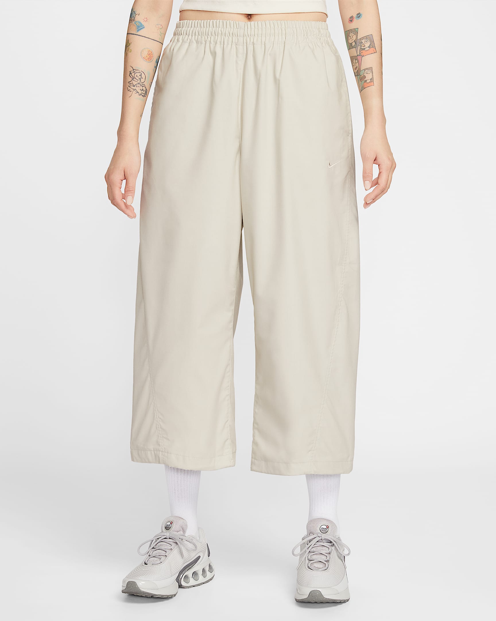 Nike Sportswear 马年限定脱缰系列新年款女子 Oversize 风中腰梭织九分裤 - 浅骨色/调色/浅骨色
