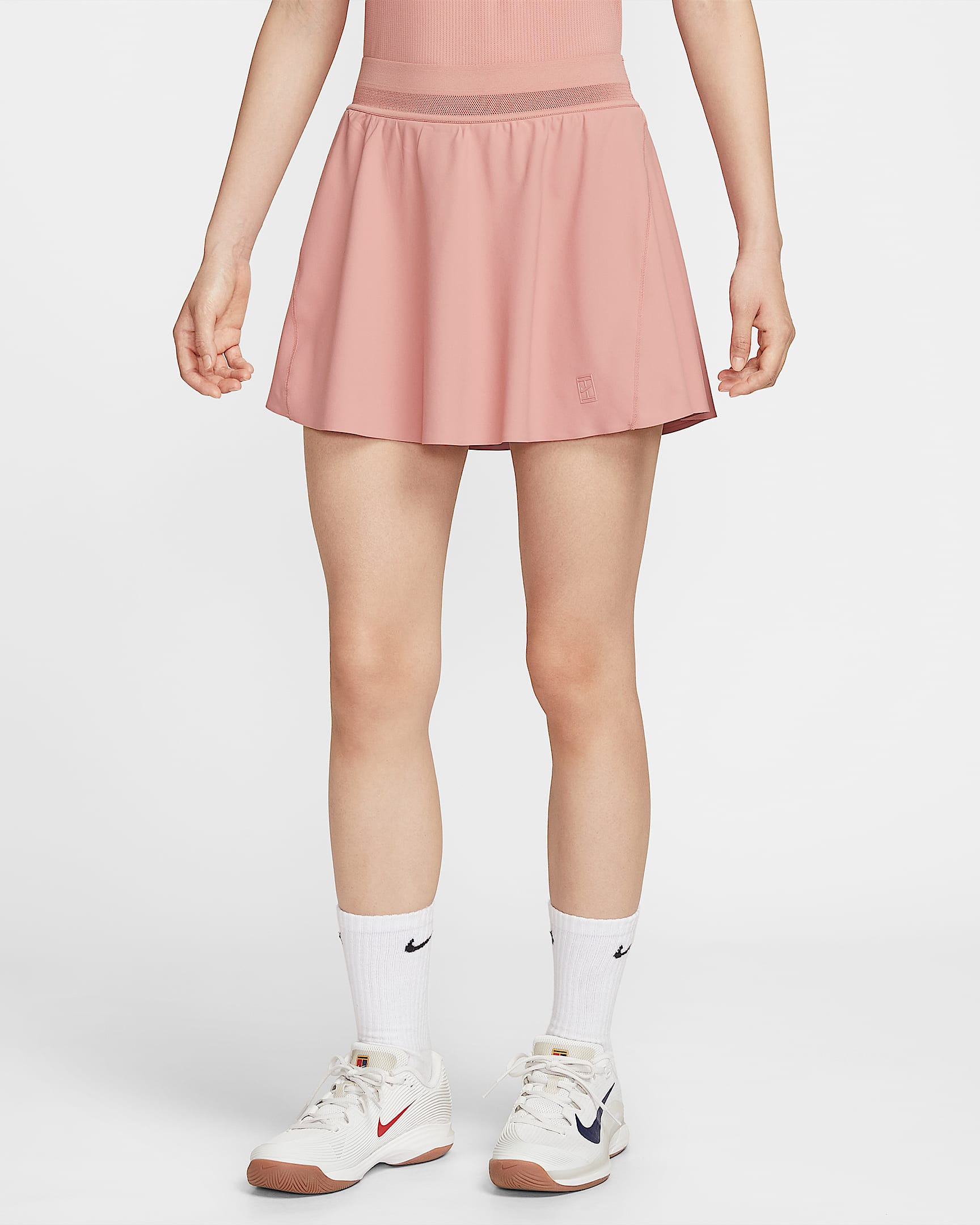 NikeCourt Advantage Dri-FIT 女子速干网球半身裙 - 星尘红/星尘红