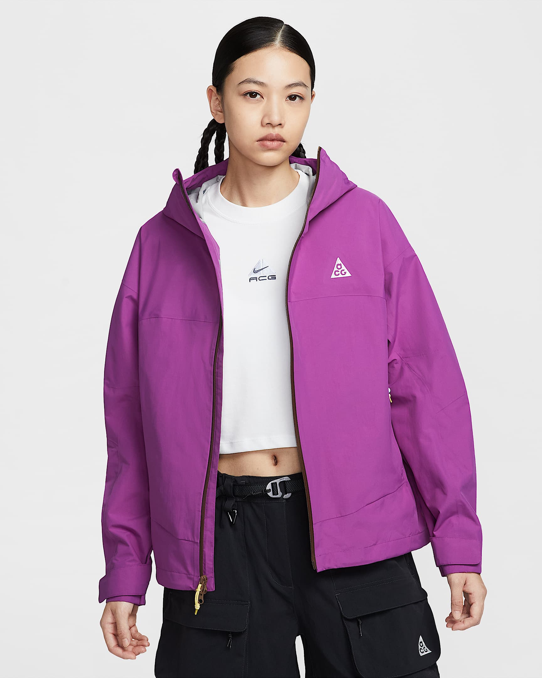 Nike ACG "Morpho" Storm-FIT ADV 2.5L 女子宽松防风防水夹克硬壳冲锋衣 - 浆果红/黑/山峰白