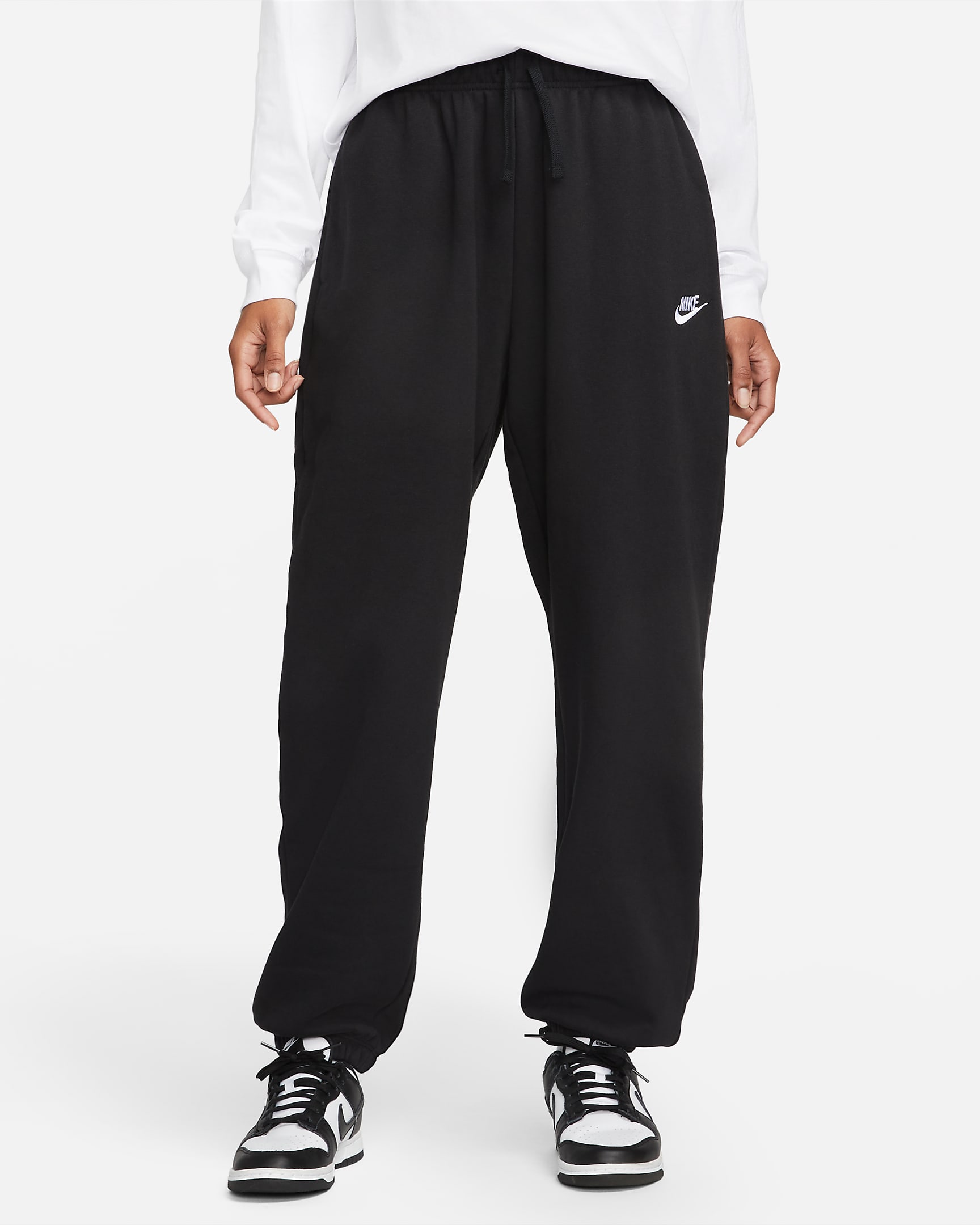 Nike Sportswear Club Fleece 女子中腰 Oversize 风薄绒直筒运动裤 - 黑/白色