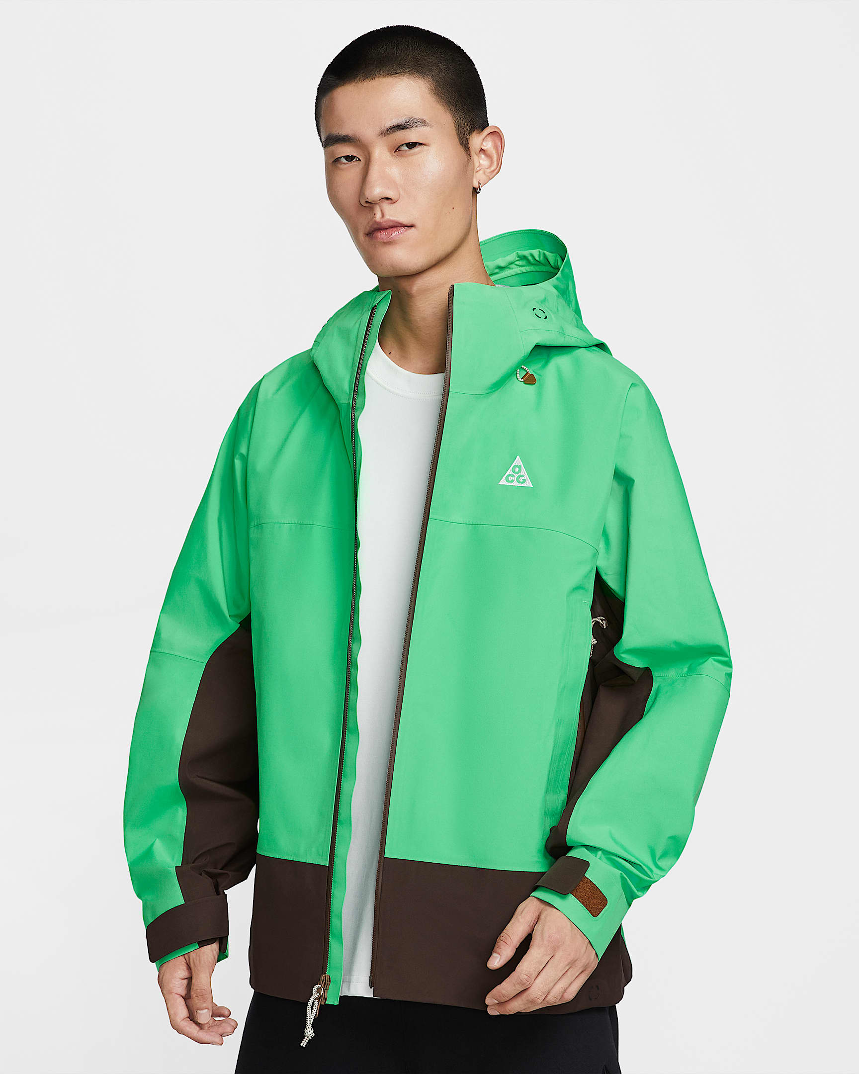 Nike ACG "Misery Ridge" Storm-FIT ADV GORE-TEX 3L 男/女防风防水户外夹克硬壳冲锋衣 - 惊喜绿/巴洛克棕/山峰白