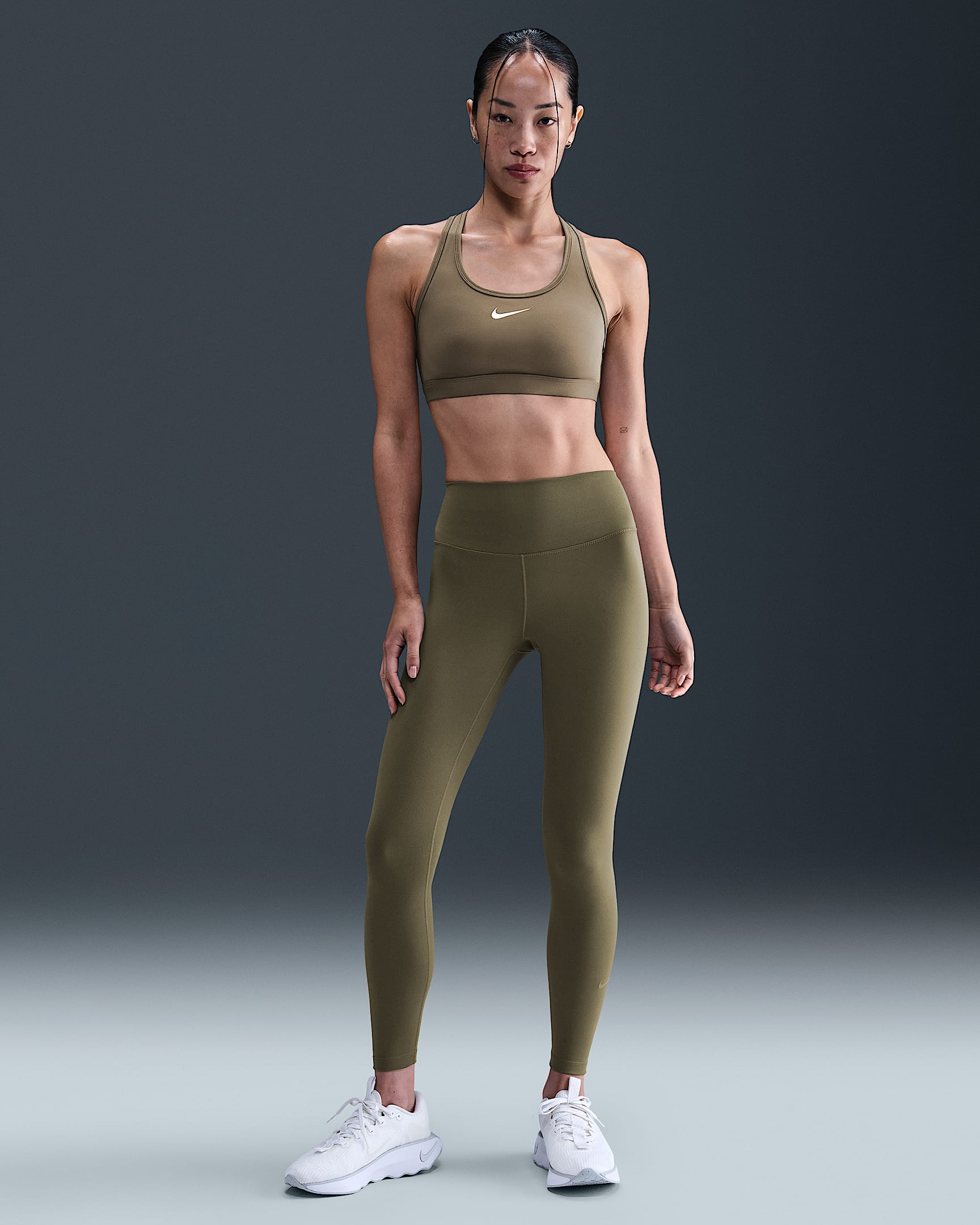 Nike One 女子透气速干高腰九分紧身裤 - 中橄榄绿