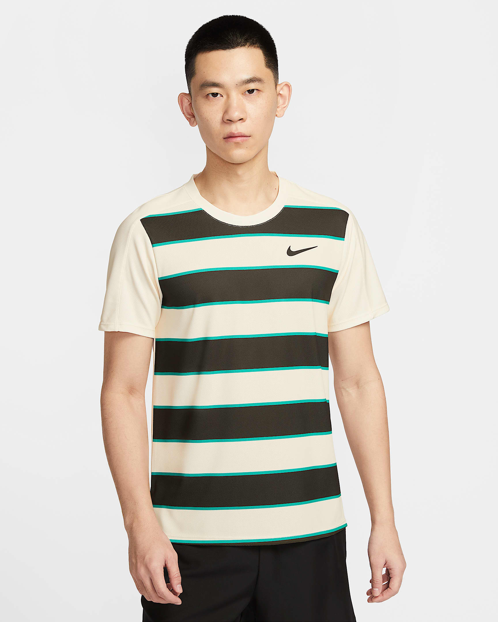 NikeCourt Slam Dri-FIT ADV 网球冠军同款男子速干上衣 - 淡象牙白/黑