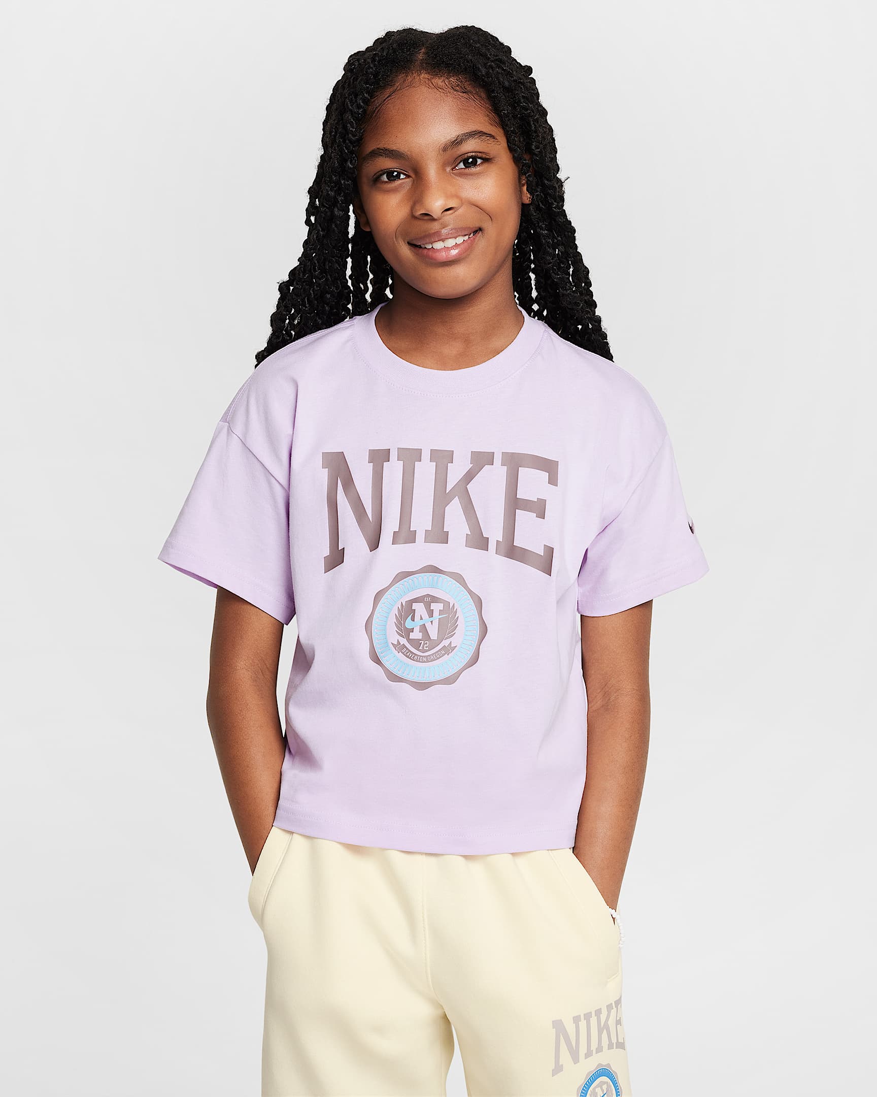 Nike Sportswear 复古学院风大童(女孩)T恤 - 粉紫