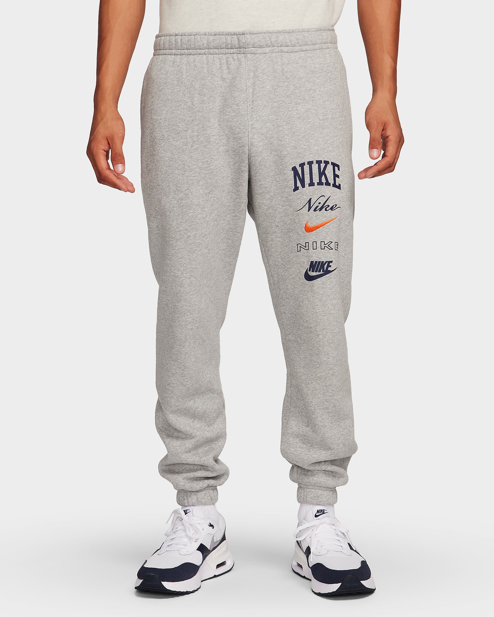 Nike Club Fleece 男子加绒长裤 - 调色暗灰/浅烟灰/安全橙
