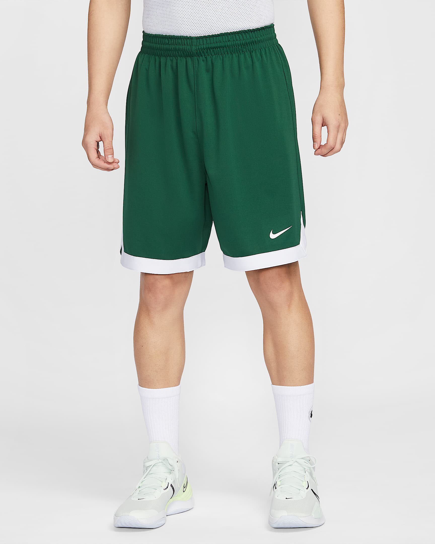 Nike Dri-FIT 男子速干训练短裤 - 峡谷绿