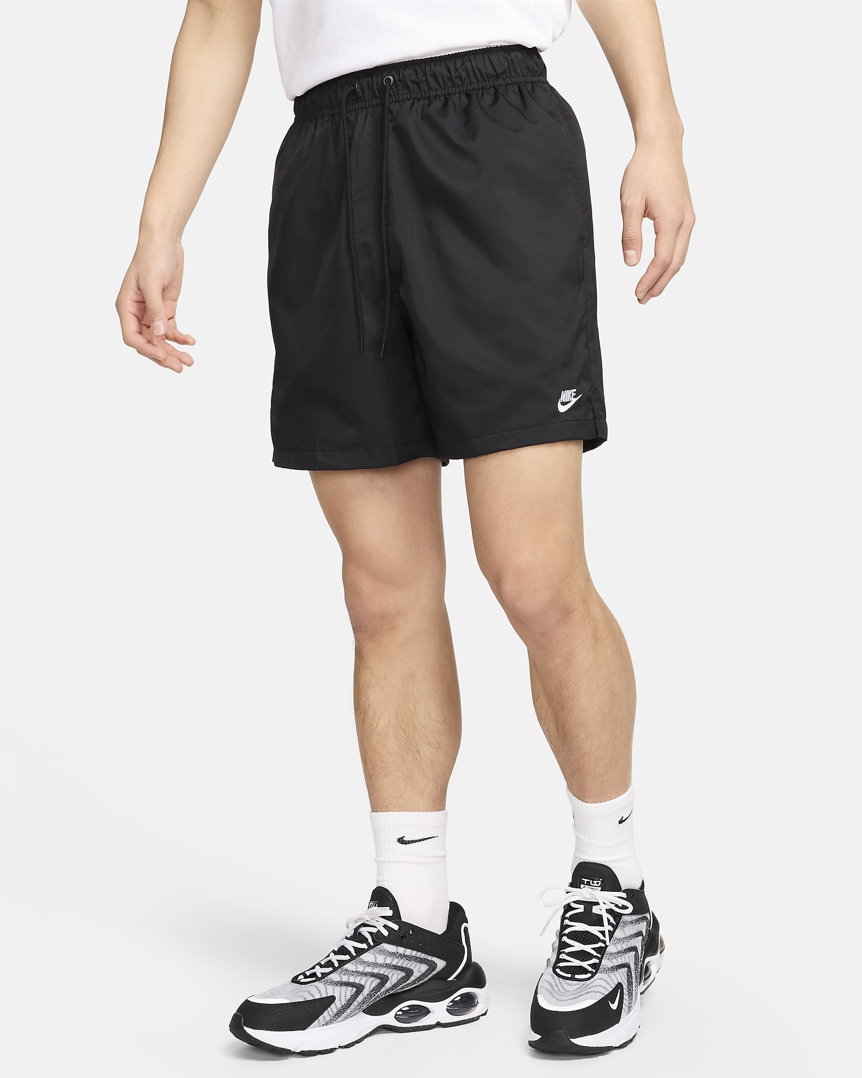 Nike Club 男子梭织短裤 - 黑/白色