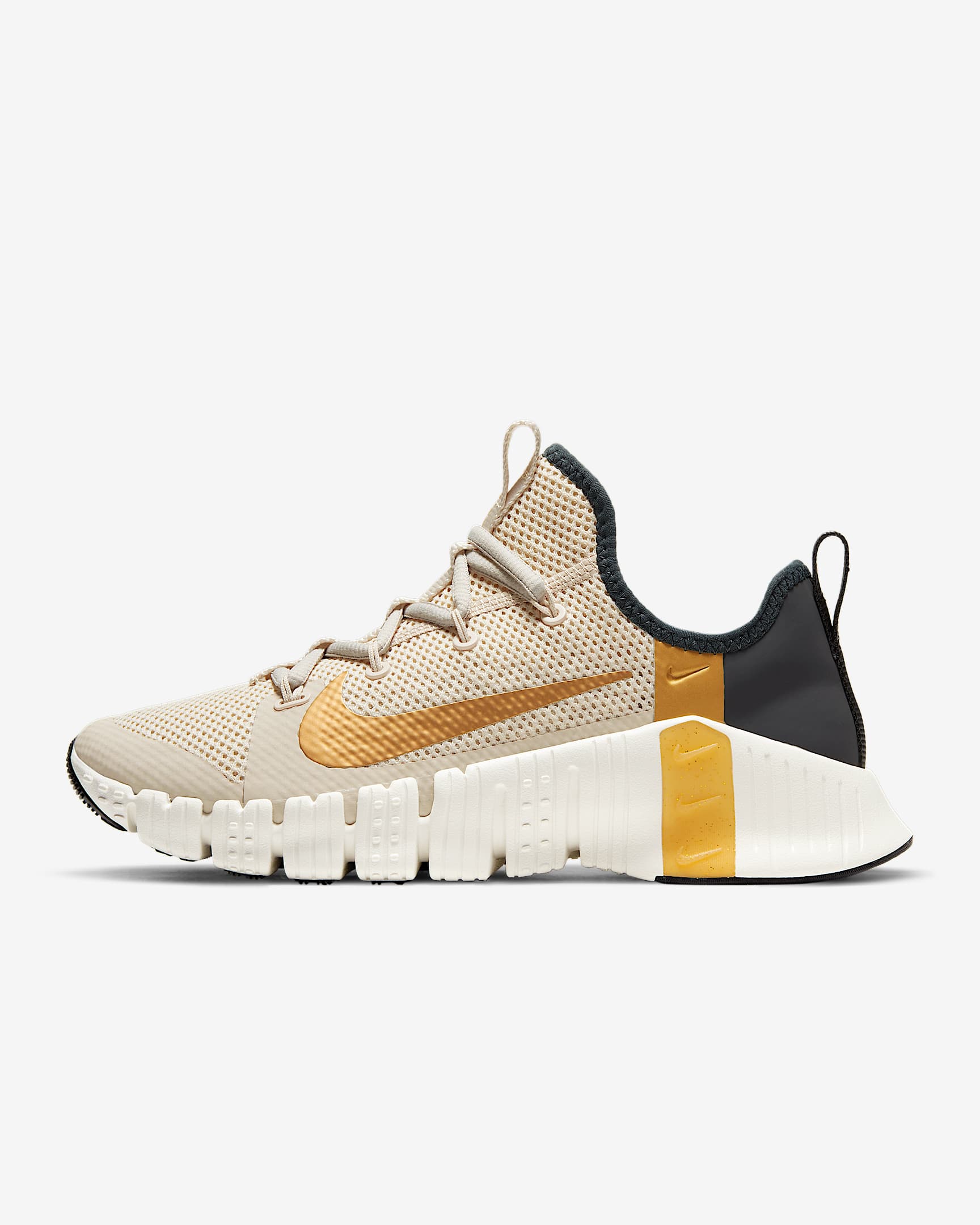 Nike Free Metcon 3 女子训练鞋 - 浅土褐/暗烟灰/金属色
