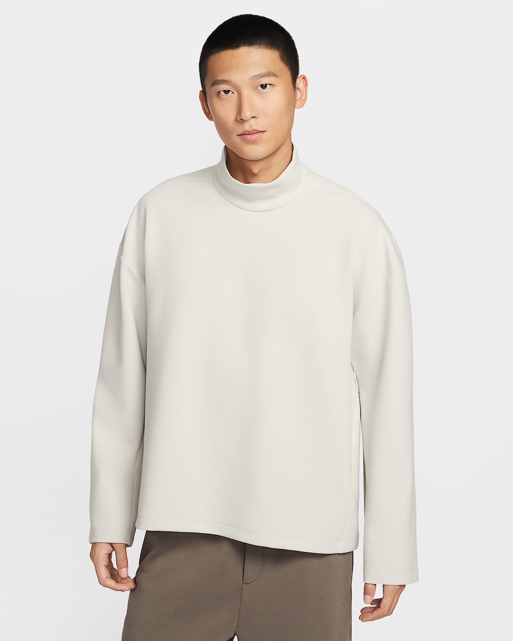 Nike 24.7 ImpossiblySoft Dri-FIT 超感柔软男子速干高领上衣 - 浅骨色/浅土褐