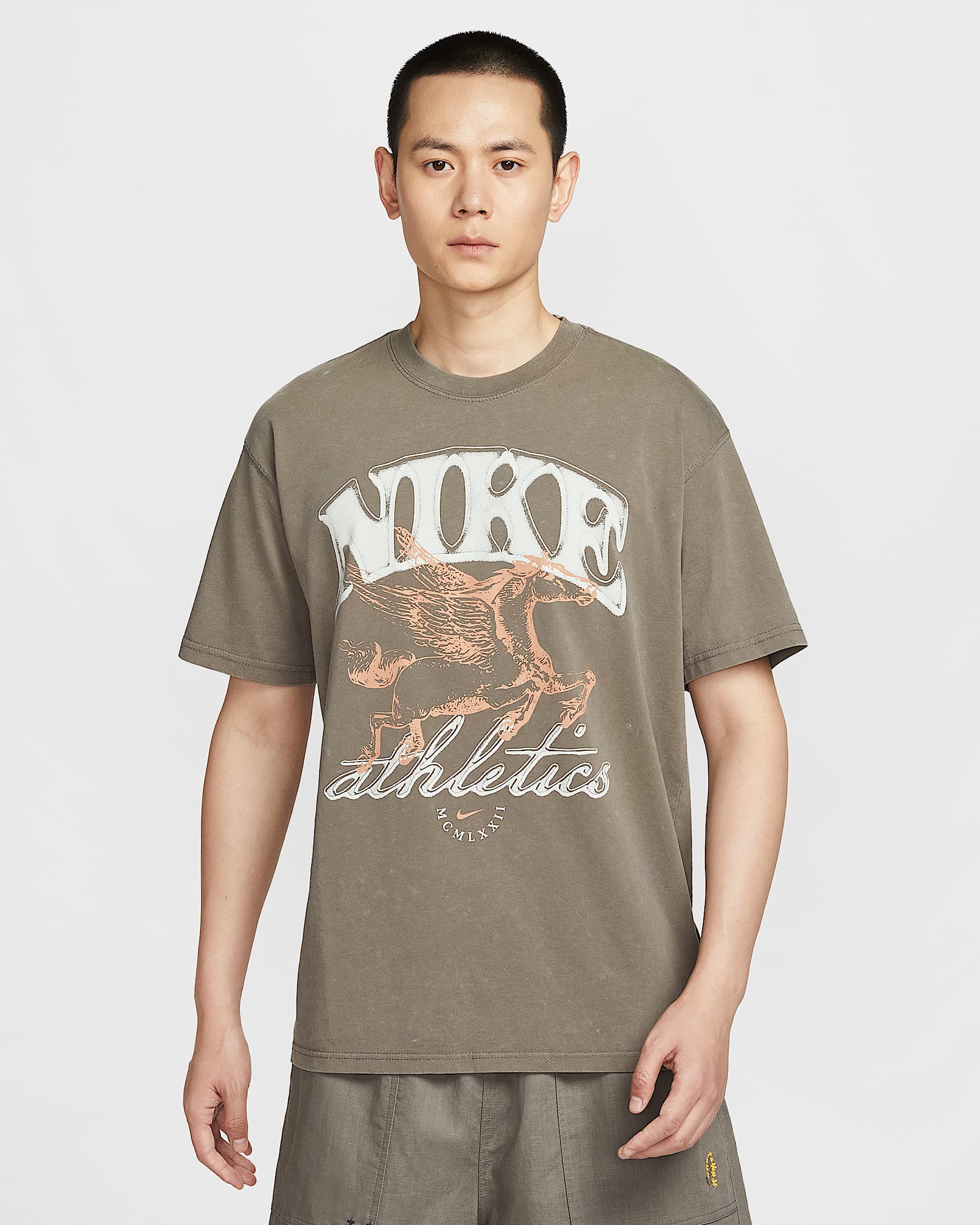 Nike Sportswear 男子T恤 - 洞穴石色