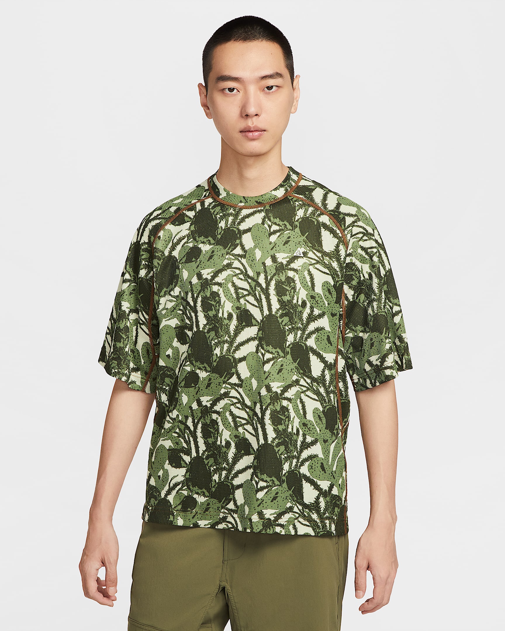 Nike ACG "Chinati" Dri-FIT ADV 男子速干短袖上衣 - 浅卡其/军裤卡其/苔木棕色/山峰白