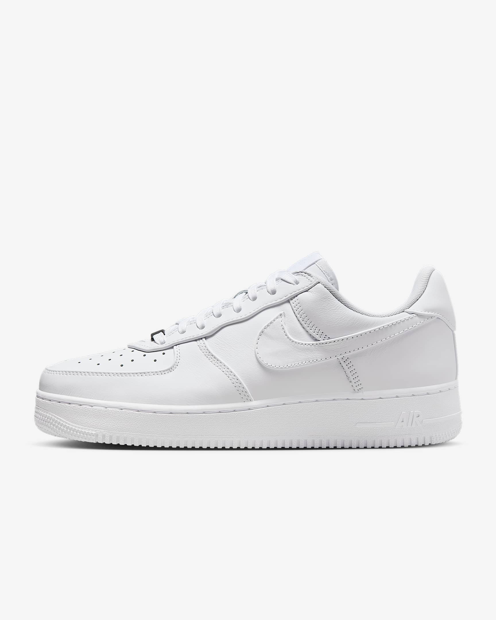 Nike Air Force 1 Low Retro Premium 男子空军一号运动鞋 - 白色/黑/白色