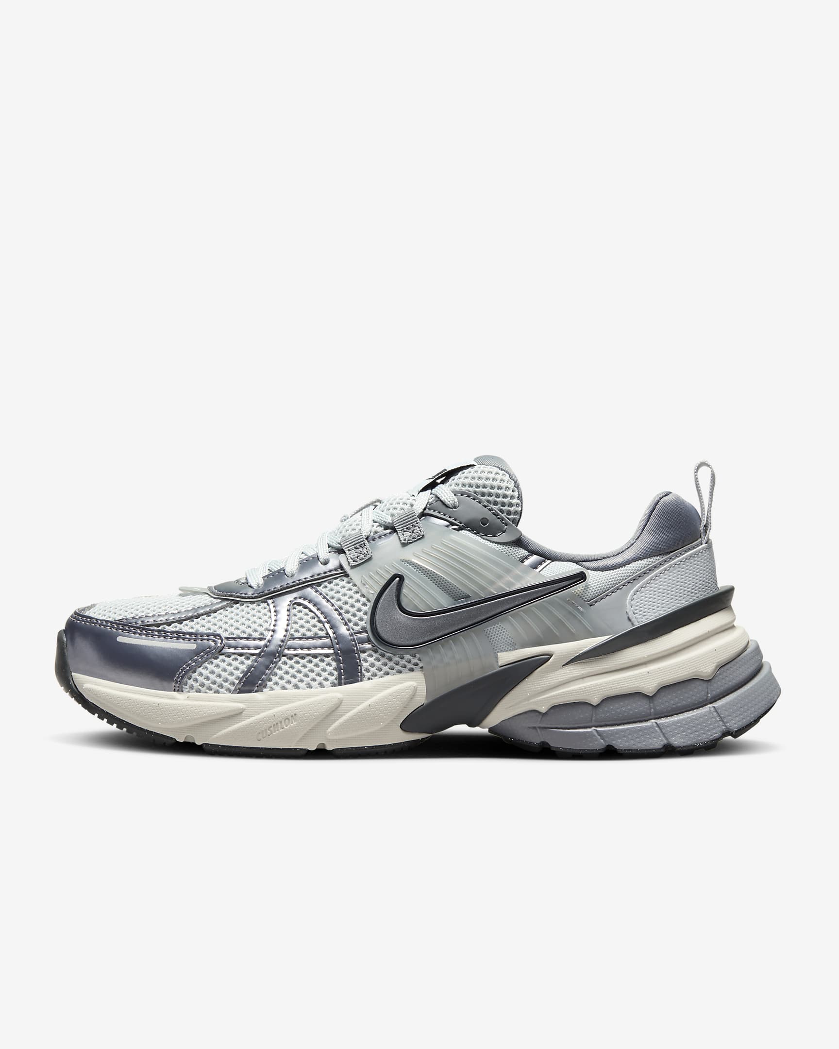 Nike V2K Run 复古运动鞋 - 白金色/狼灰/冷灰/金属灰