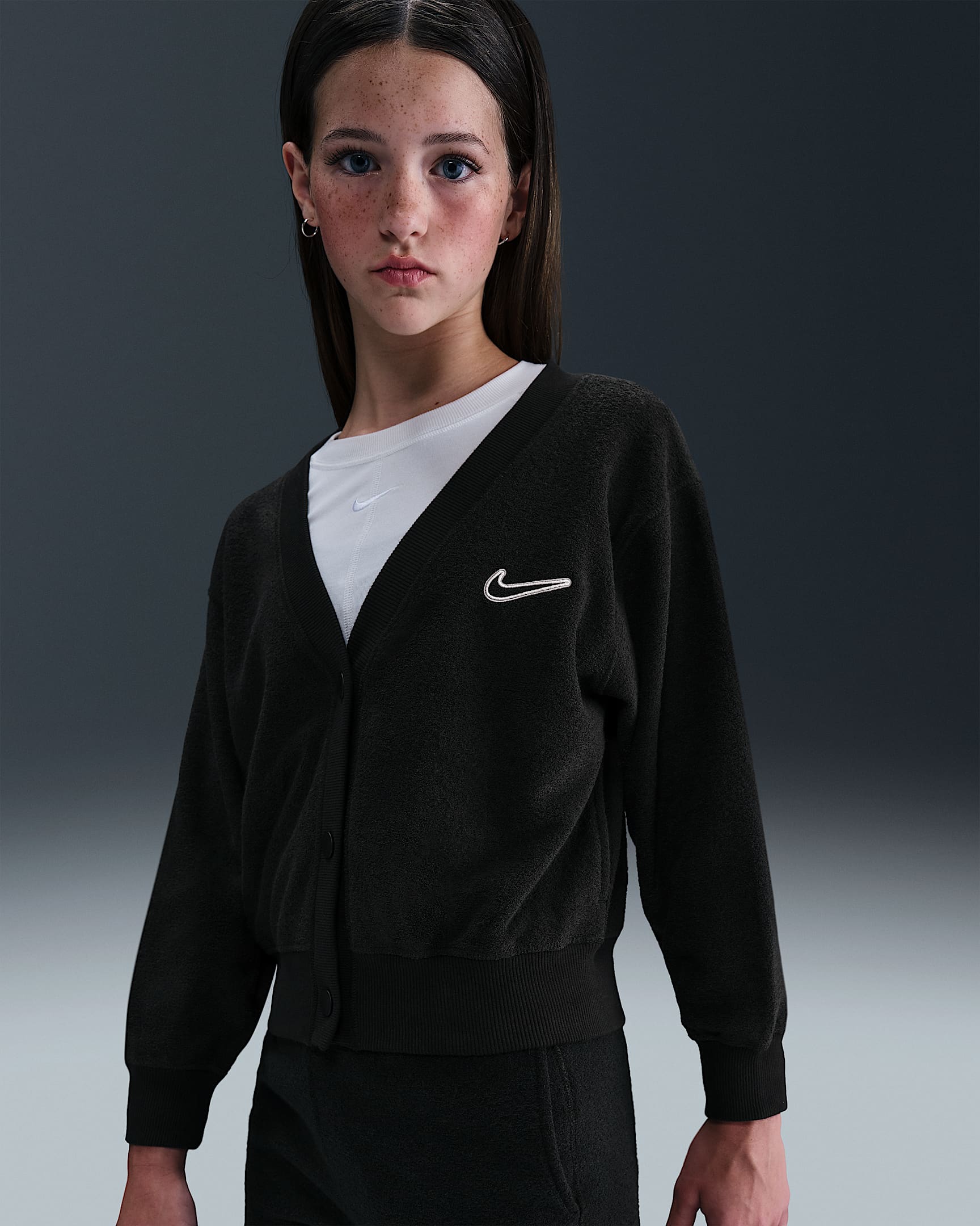 Nike Sportswear 大童(女孩)加绒长袖开衫 - 黑/白色