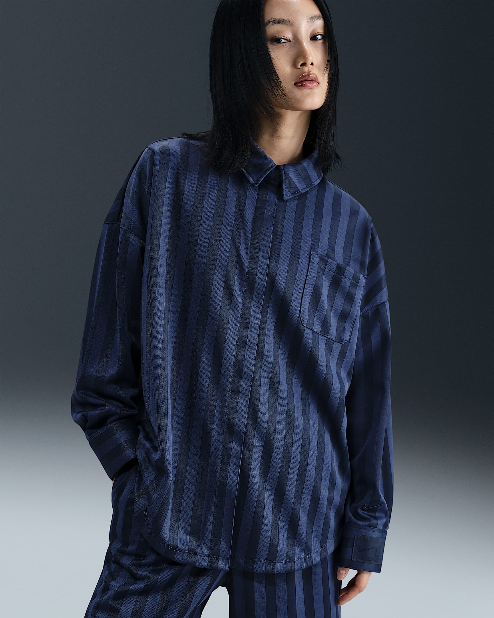 Nike Sportswear 女子 Oversize 风提花条纹按扣衬衫 - 深藏青/黑曜石色