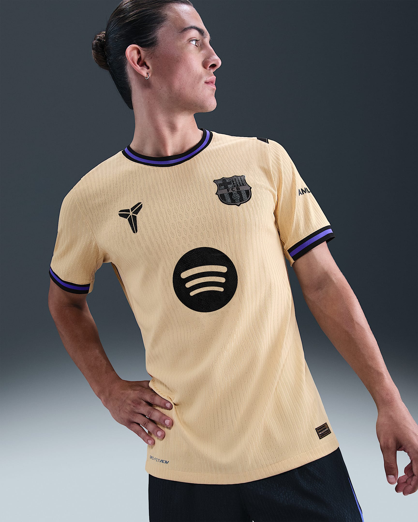 2025/26 赛季巴萨客场球员版 Kobe Dri-FIT ADV 科比男子速干足球球衣 - 团队金/团队金/波斯紫/黑