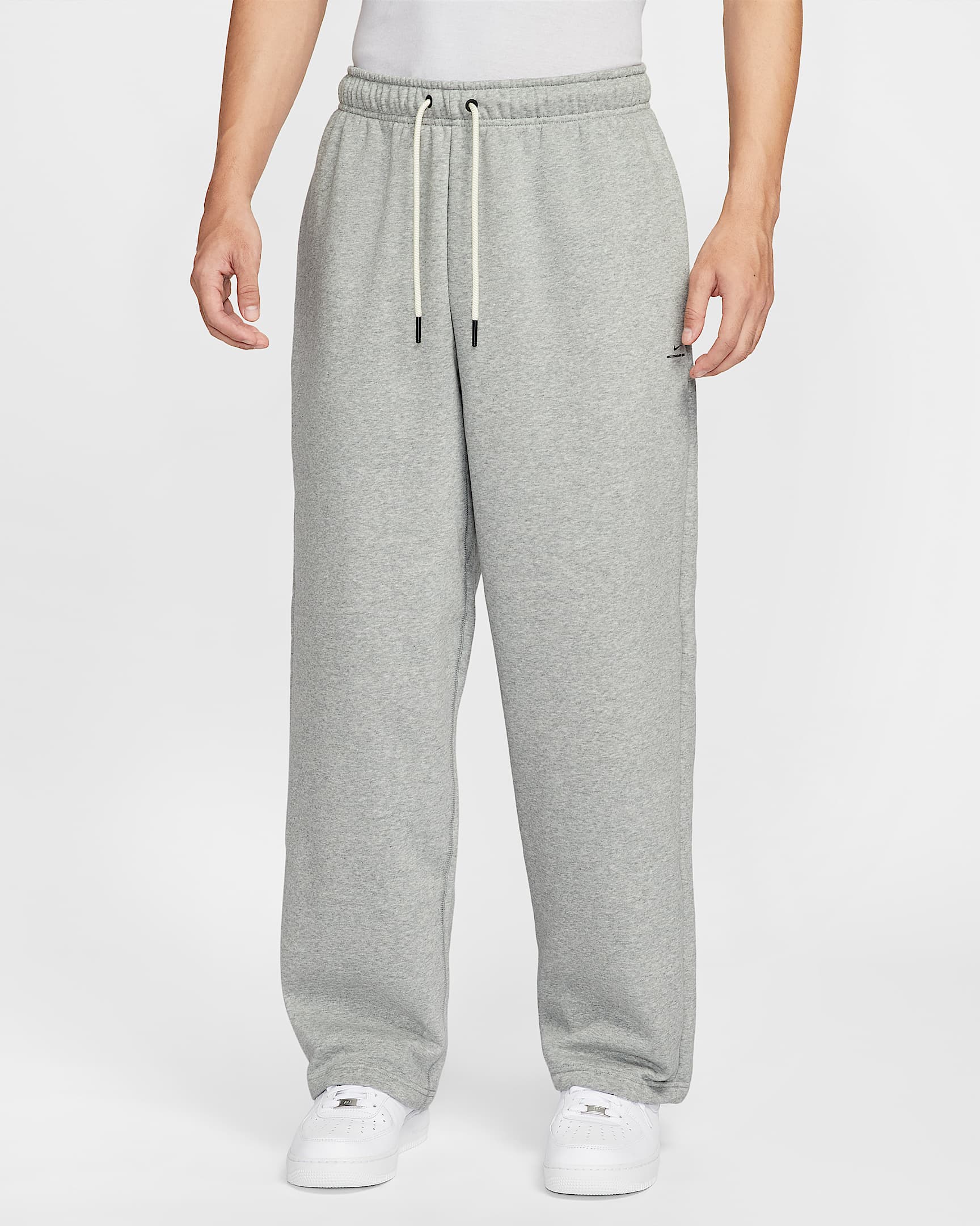 Nike Standard Issue Therma-FIT 男子加绒直筒篮球长裤 - 调色暗灰/黑