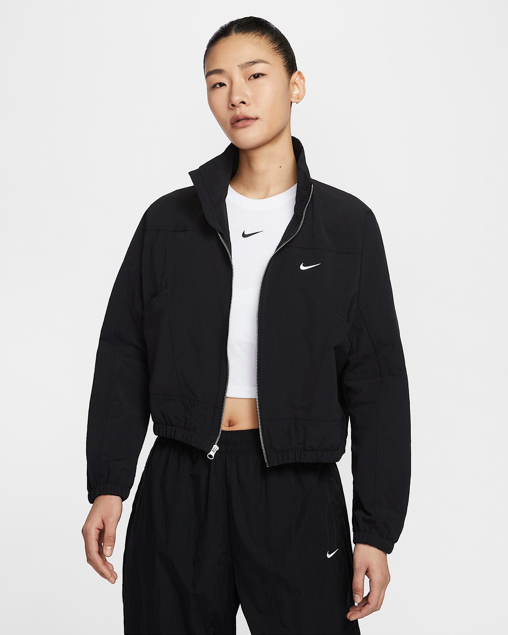 Nike Sportswear Everything Wovens Repel 女子 Oversize 风防晒拒水夹克 - 黑/白色