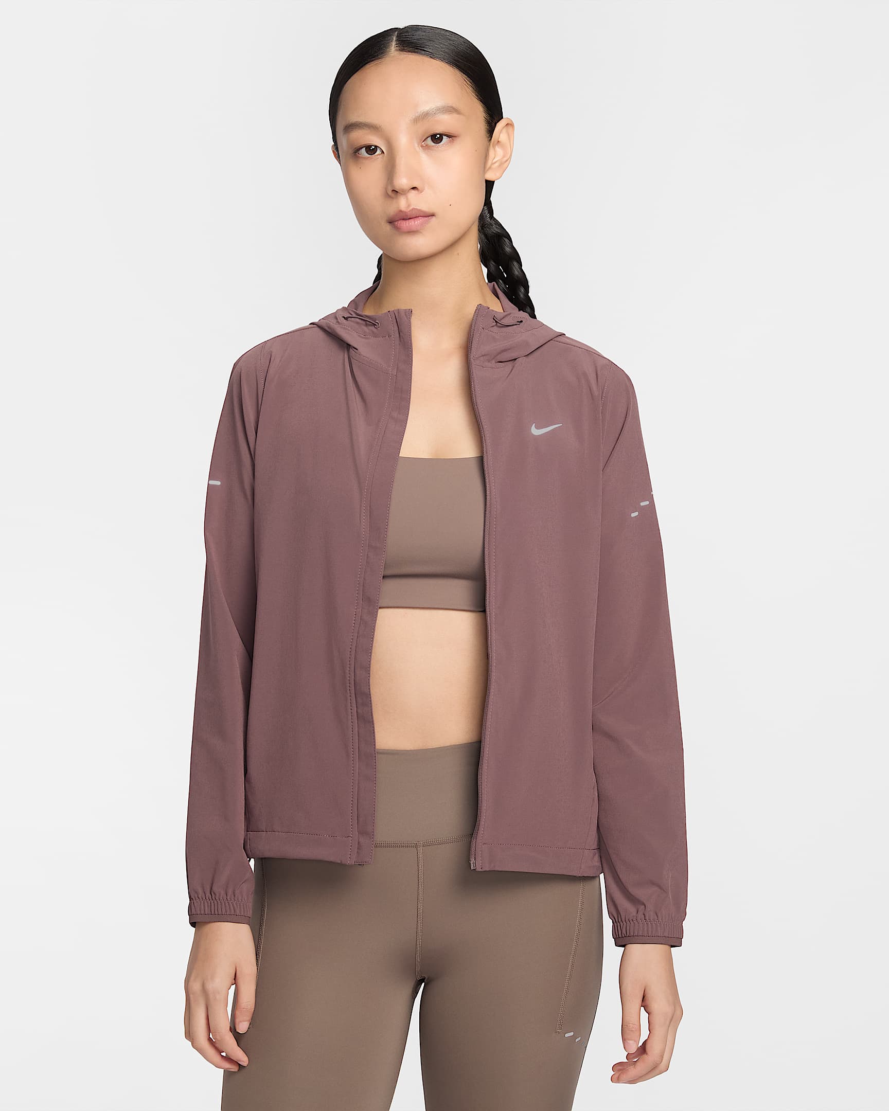 Nike Swift Repel 女子拒水可收纳跑步夹克 - 图腾黑紫